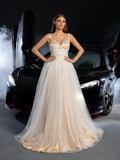 Gorgeous Lace-up Backless Applique Detail Tulle Wedding Dress