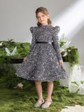 Tween-Mädchenkleid mit Stehkragen und Gigotärmeln und Pailletten in A-Linie