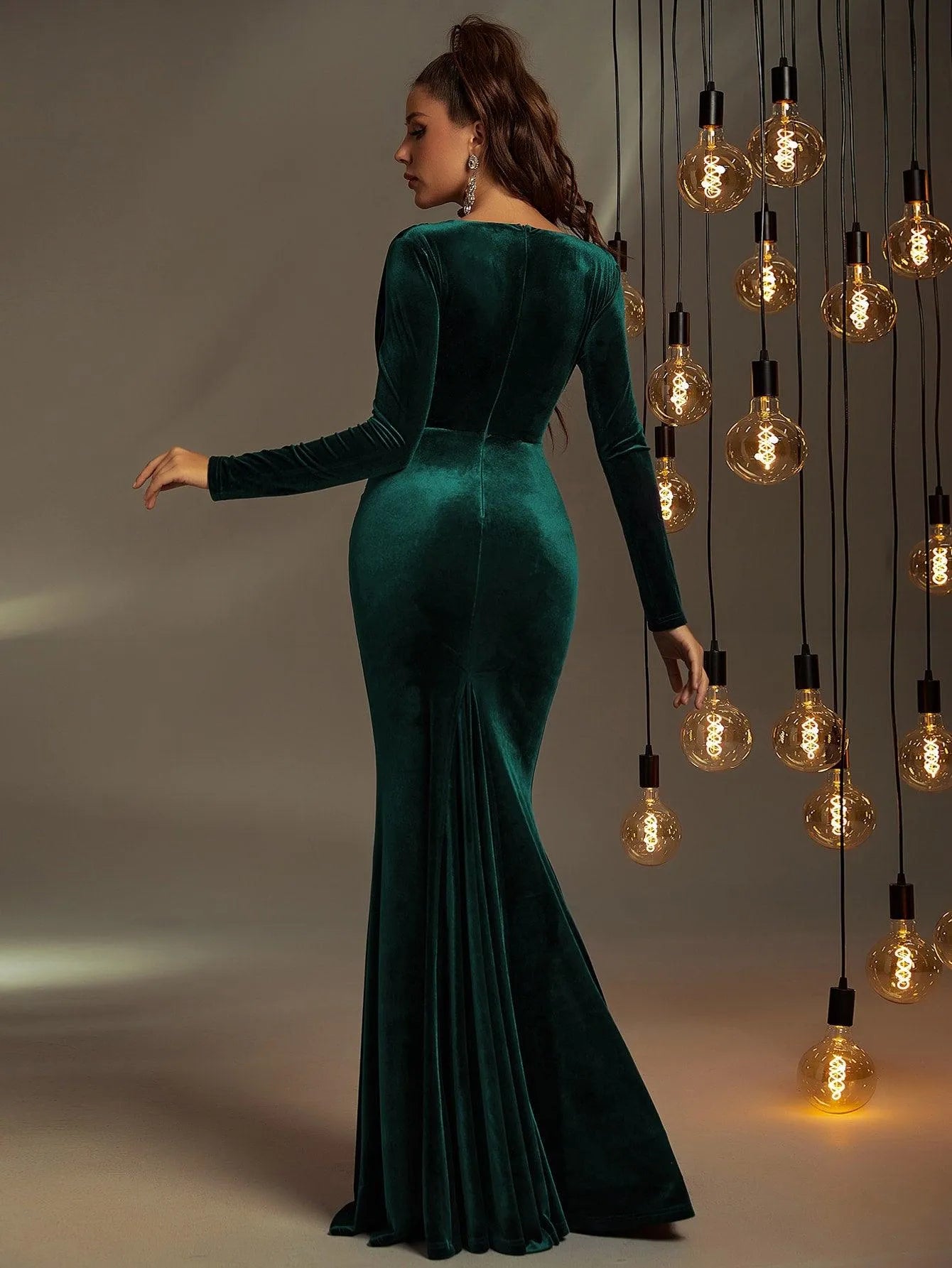 Elegant V Neck Long Sleeve Velvet Mermaid Dress - Elonnashop