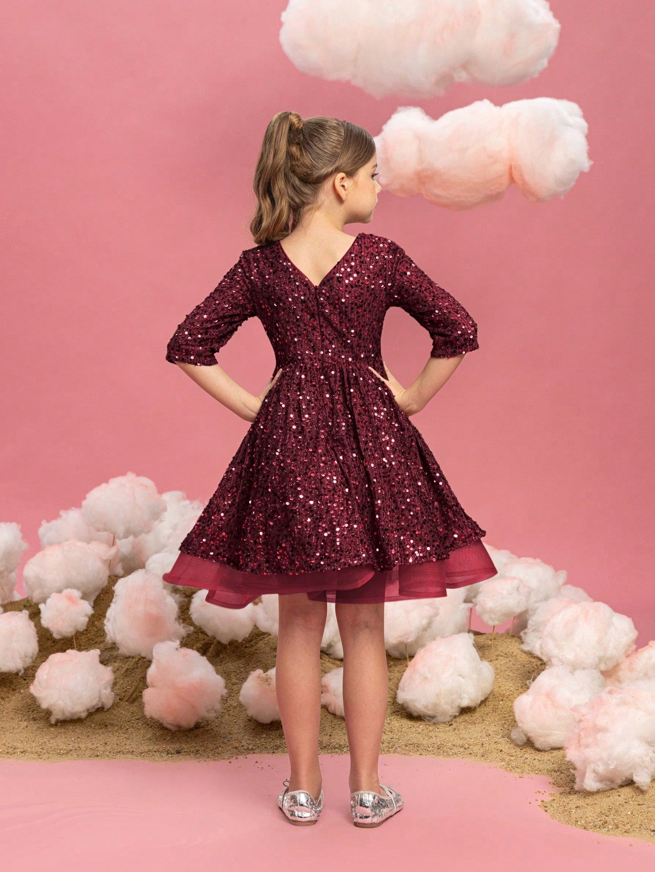 Tween-Mädchen-Partykleid mit Schleifendetail und 3/4-Ärmeln und Pailletten 