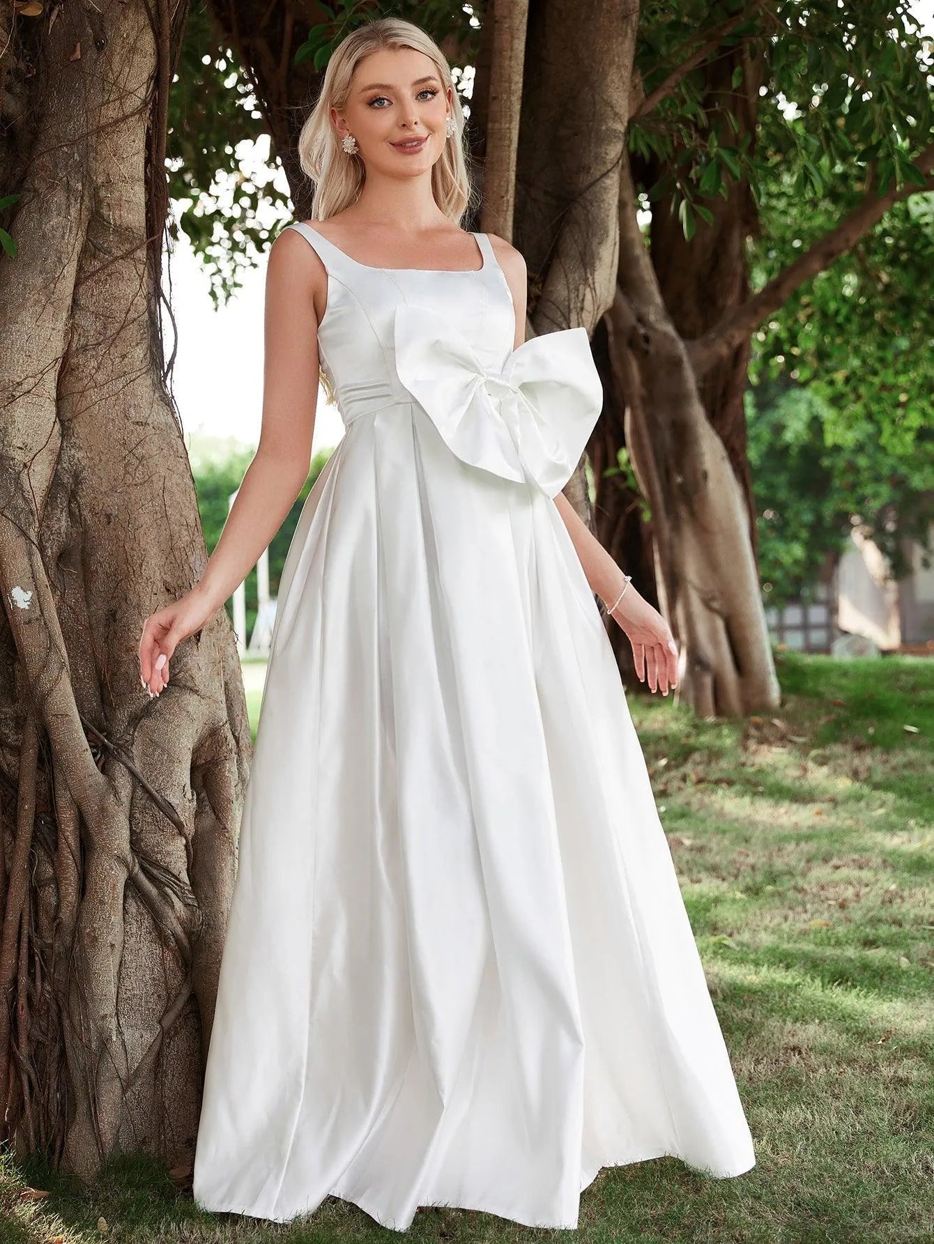 Bow Front Square Neck Sleeveless Satin Wedding Dresses - Elonnashop