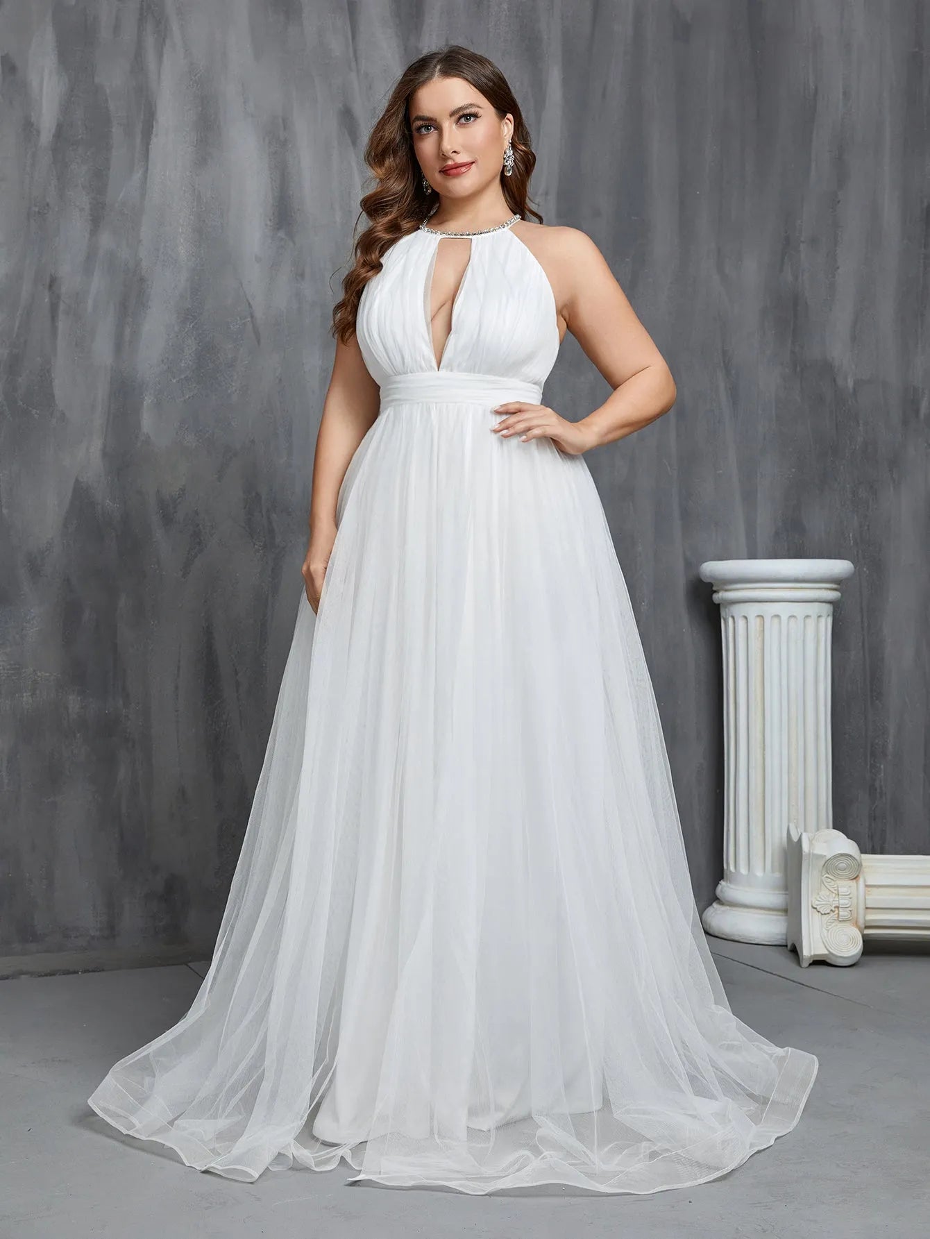 Plus Halter Neck Sleeveless Tulle Wedding Dress