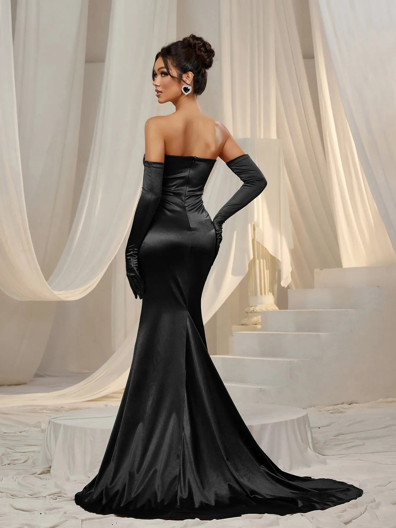 Elegant Ruched Wrap Hem Satin Tube Prom Dress（Gloves Included）