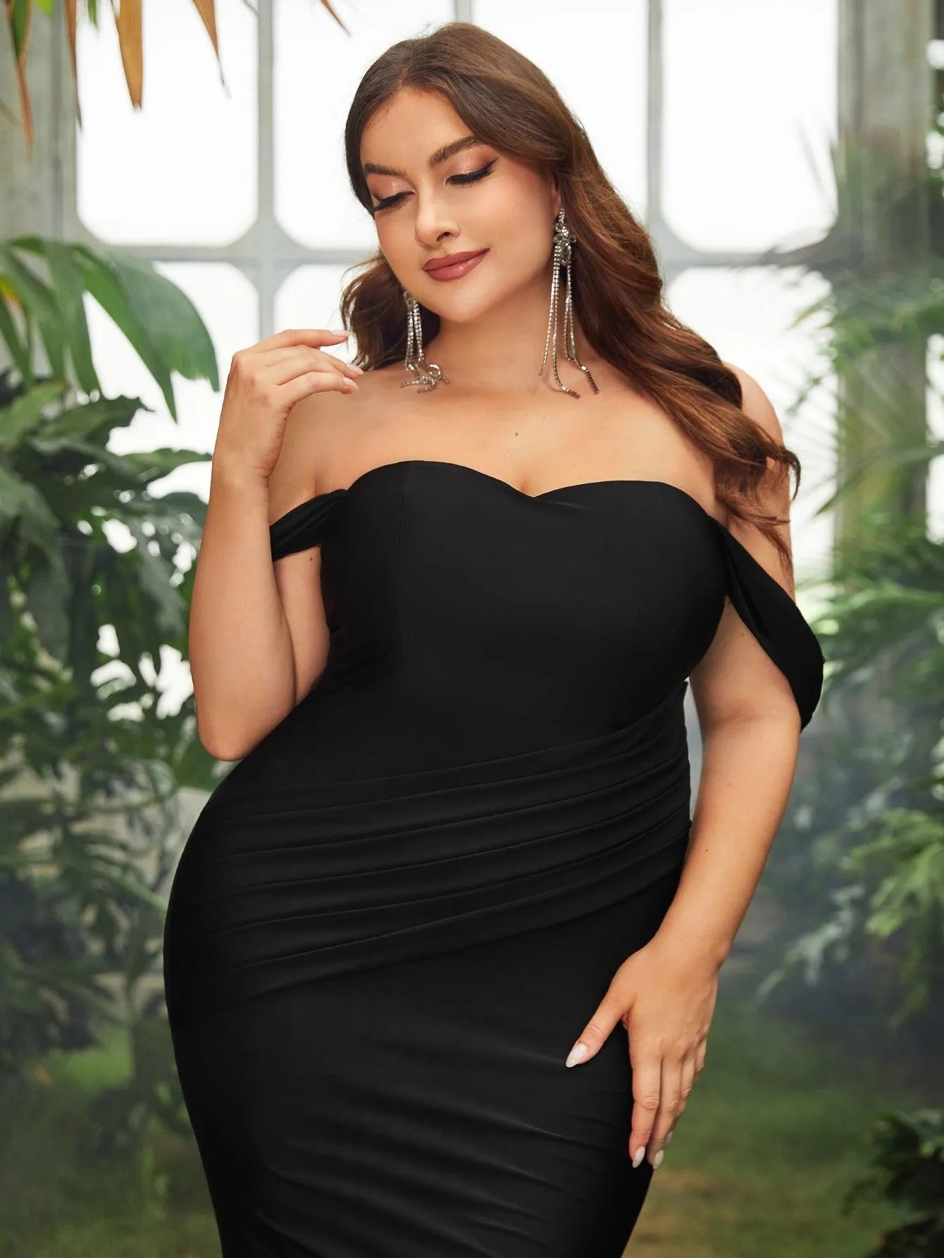 Plus Off Shoulder Ruched Mermaid Hem Formal Dress - Elonnashop