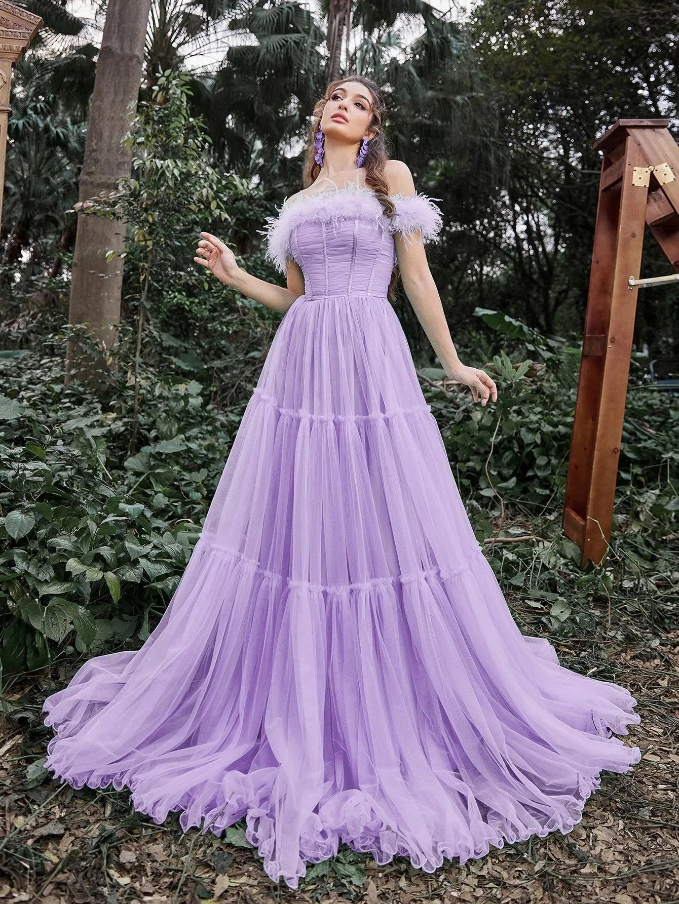 Elegant Feather Trim Off Shoulder Layered Tulle Prom Dress - Elonnashop