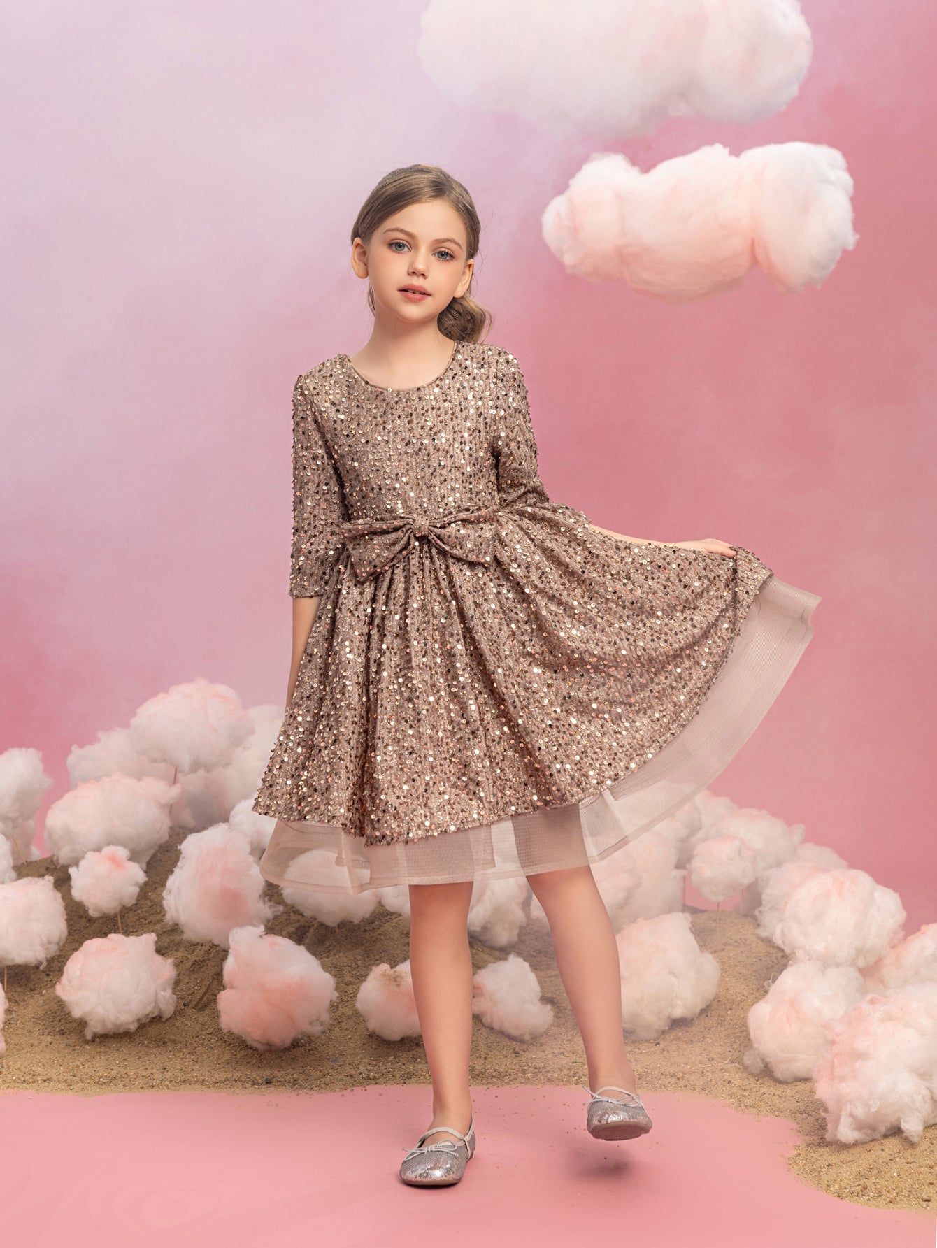 Tween-Mädchen-Partykleid mit Schleifendetail und 3/4-Ärmeln und Pailletten 