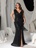 Plus asymmetrisches Abendkleid mit Schlitz am Oberschenkel und Pailletten