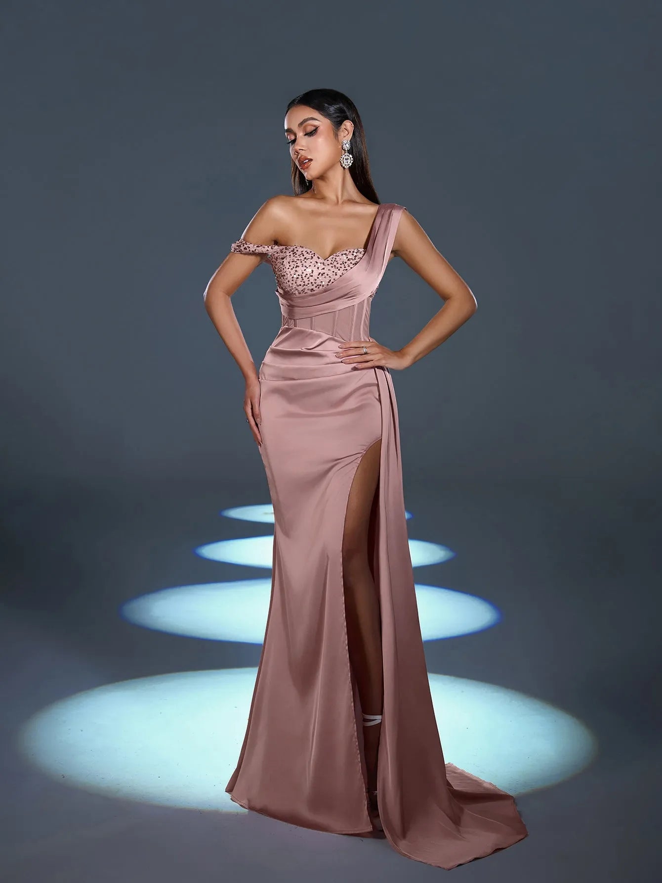 Elegant Asymmetrical Neck Split Mermaid Hem Satin Evening Dress