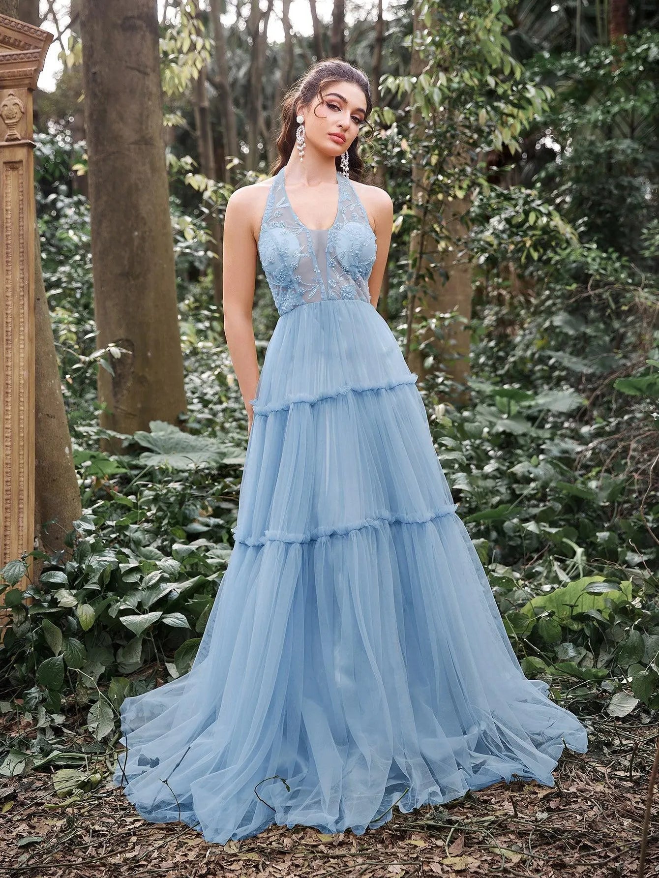 Gorgeous Applique Detail Halter Neck Tiered Tulle Prom Dress - Elonnashop