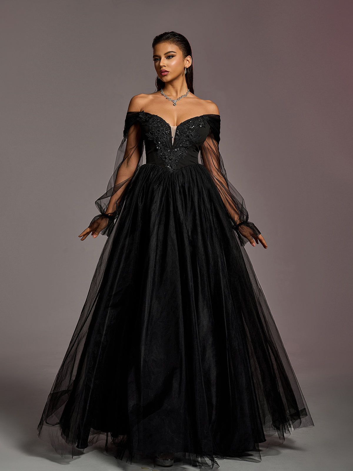 Elegant Applique Detail Off Shoulder Sheer Sleeves Tulle Evening Gown Wedding Dress