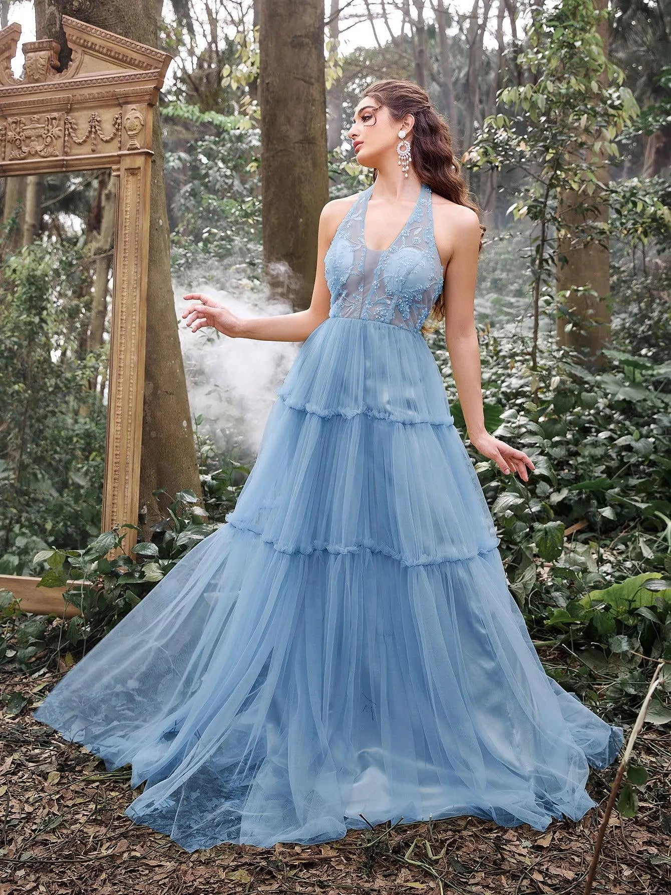 Gorgeous Applique Detail Halter Neck Tiered Tulle Prom Dress - Elonnashop