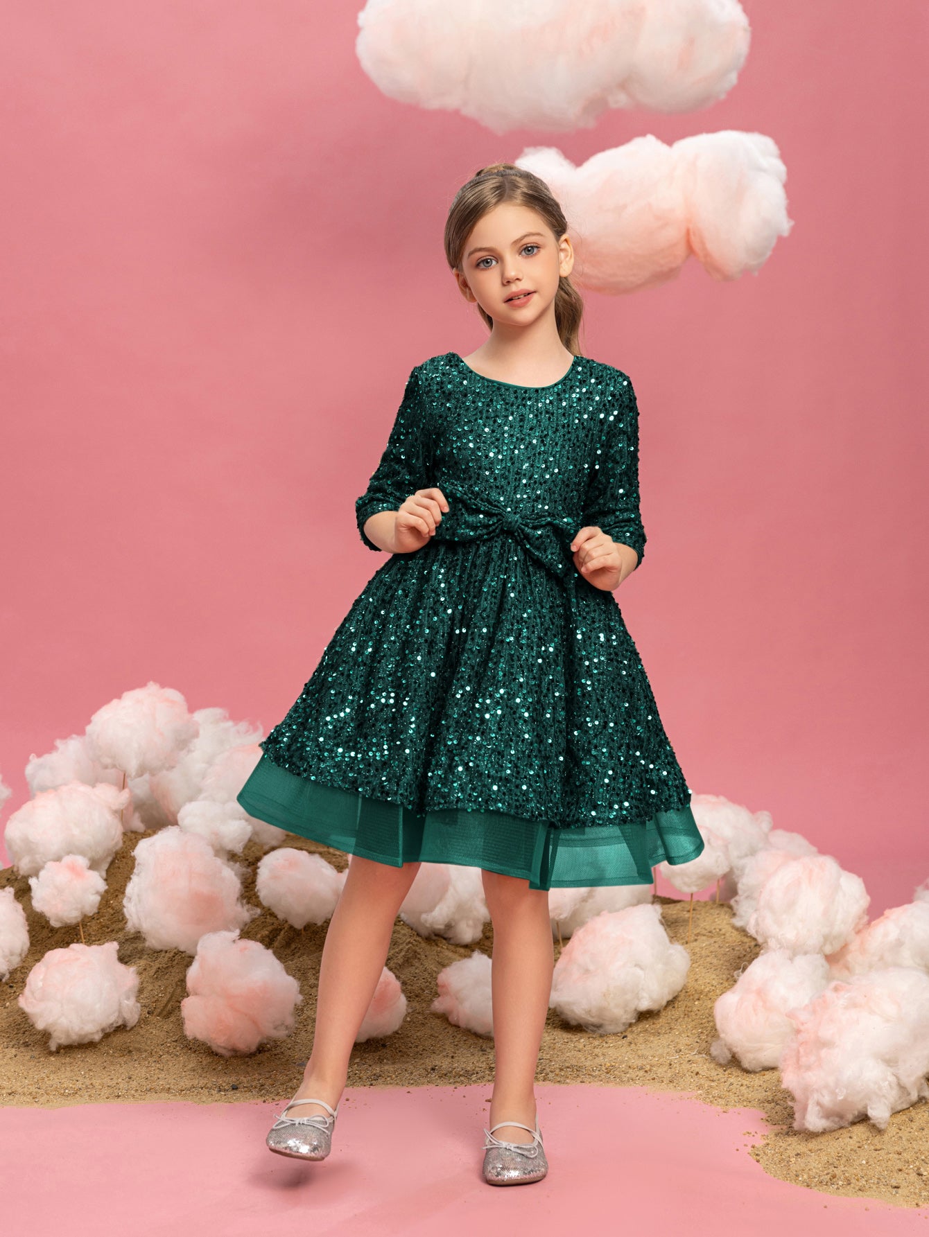 Tween-Mädchen-Partykleid mit Schleifendetail und 3/4-Ärmeln und Pailletten 