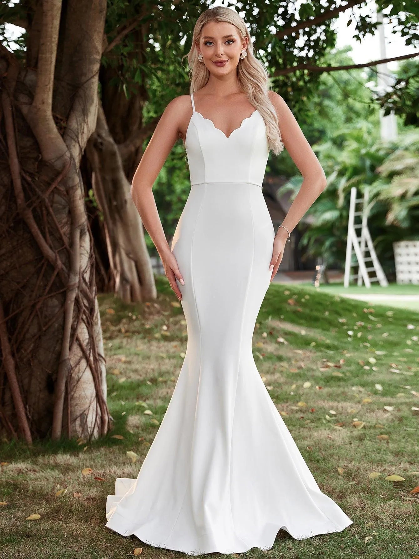 Elegant Backless Mermaid Hem Cami Wedding Dress - Elonnashop