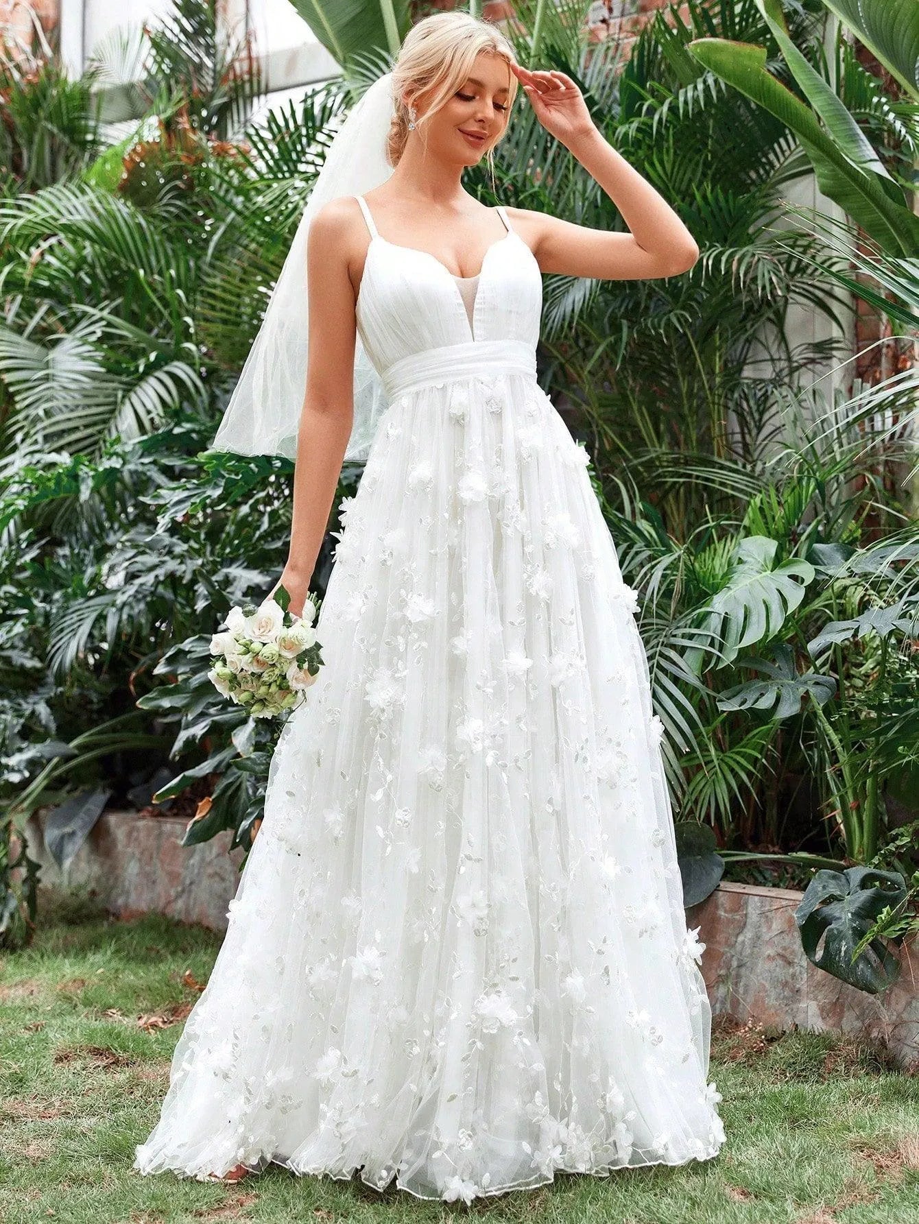 Floral Applique Mesh Cami Wedding Dress - Elonnashop