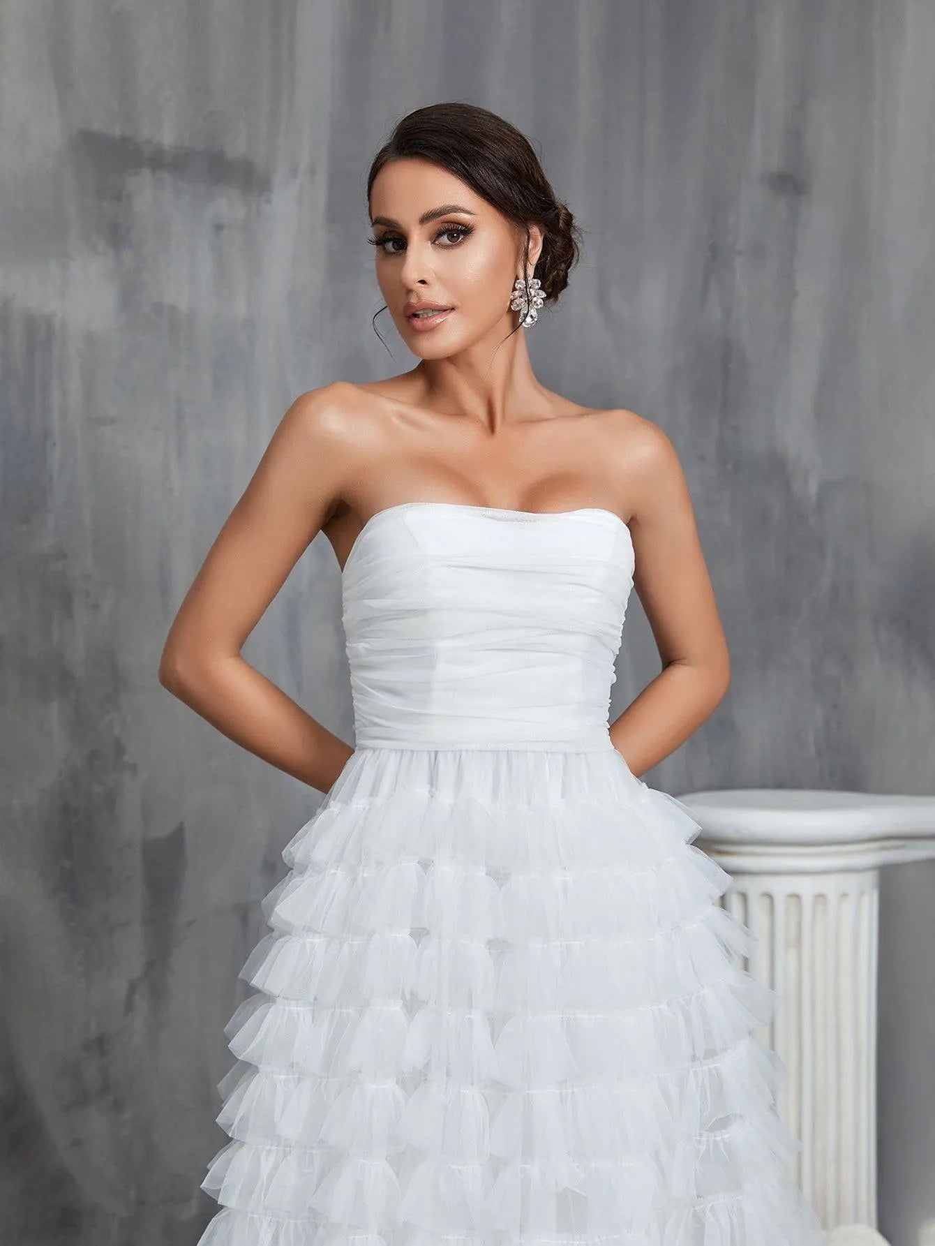 Mesh Layered Hem Tube Wedding Dress - Elonnashop