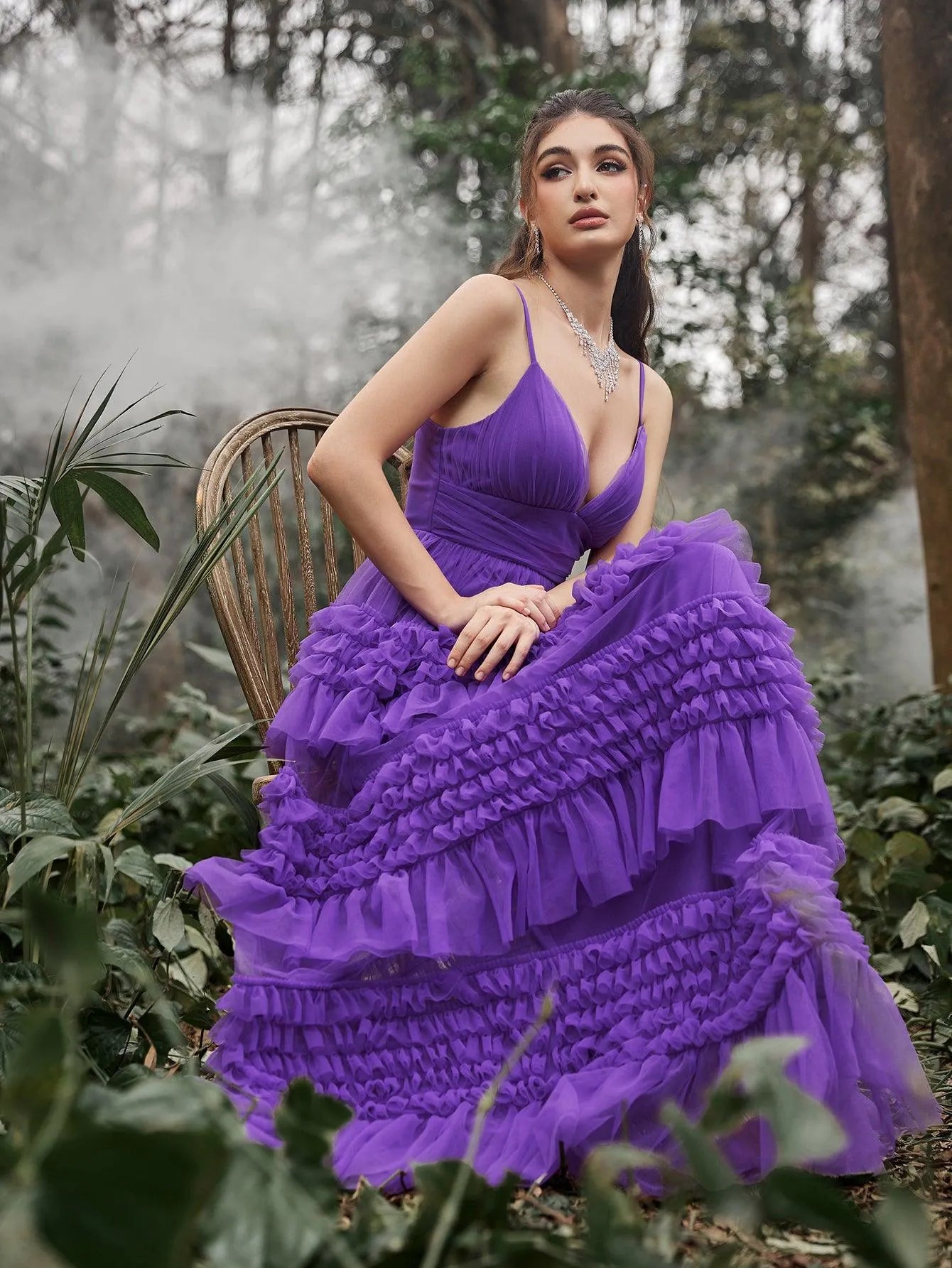 Gorgeous Plunging Neck Tiered Tulle Slip Prom Dress - Elonnashop