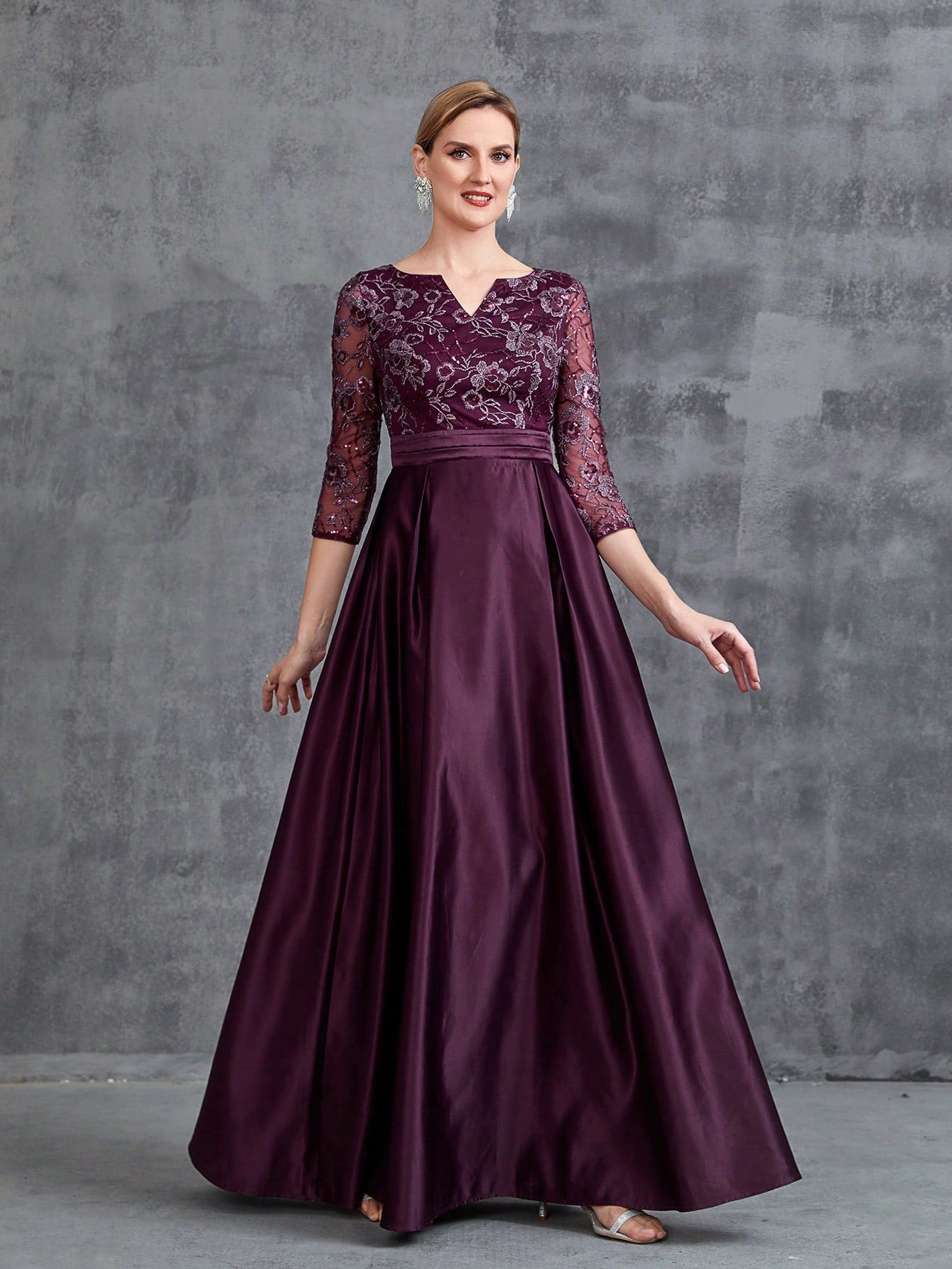 Womens' Glamorous Evening Gown: Allover Sequin-Embroidered Bodice & Satin A-Line Skirt – Elegant Formal Dress for Black-Tie Events