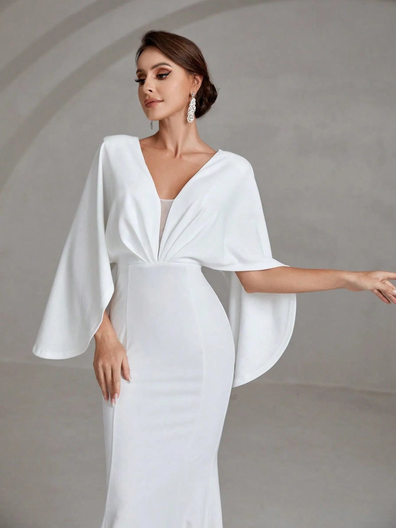 Elegant Cape Sleeves Mermaid Hem Wedding Dress - Elonnashop