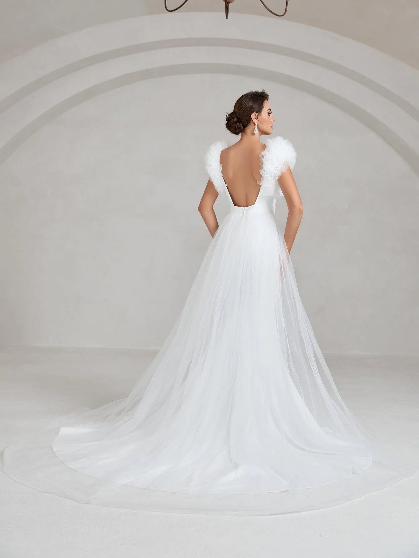 Elegant Ruffle Trim Backless Mermaid Hem Wedding Dress - Elonnashop