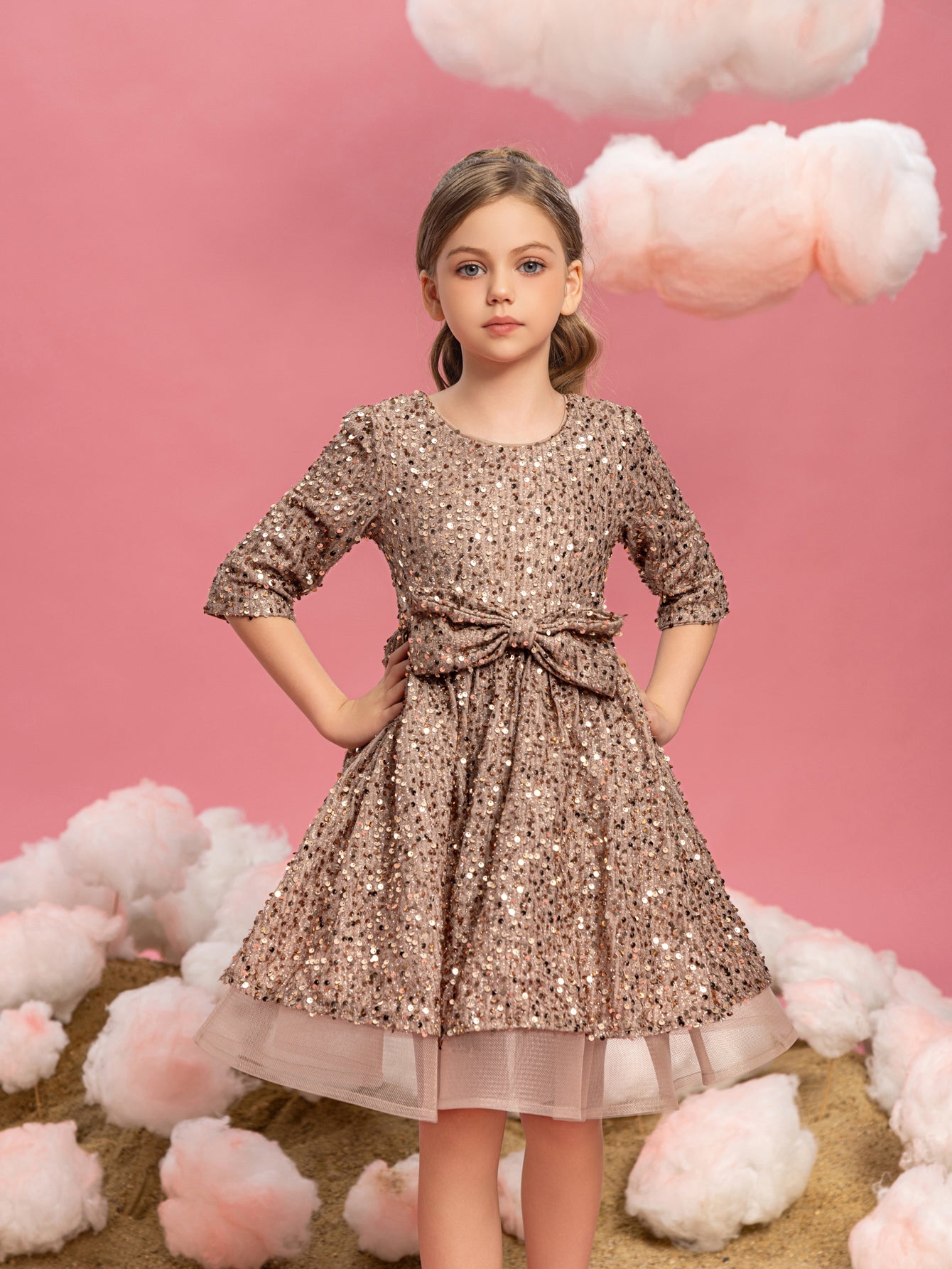 Tween-Mädchen-Partykleid mit Schleifendetail und 3/4-Ärmeln und Pailletten 