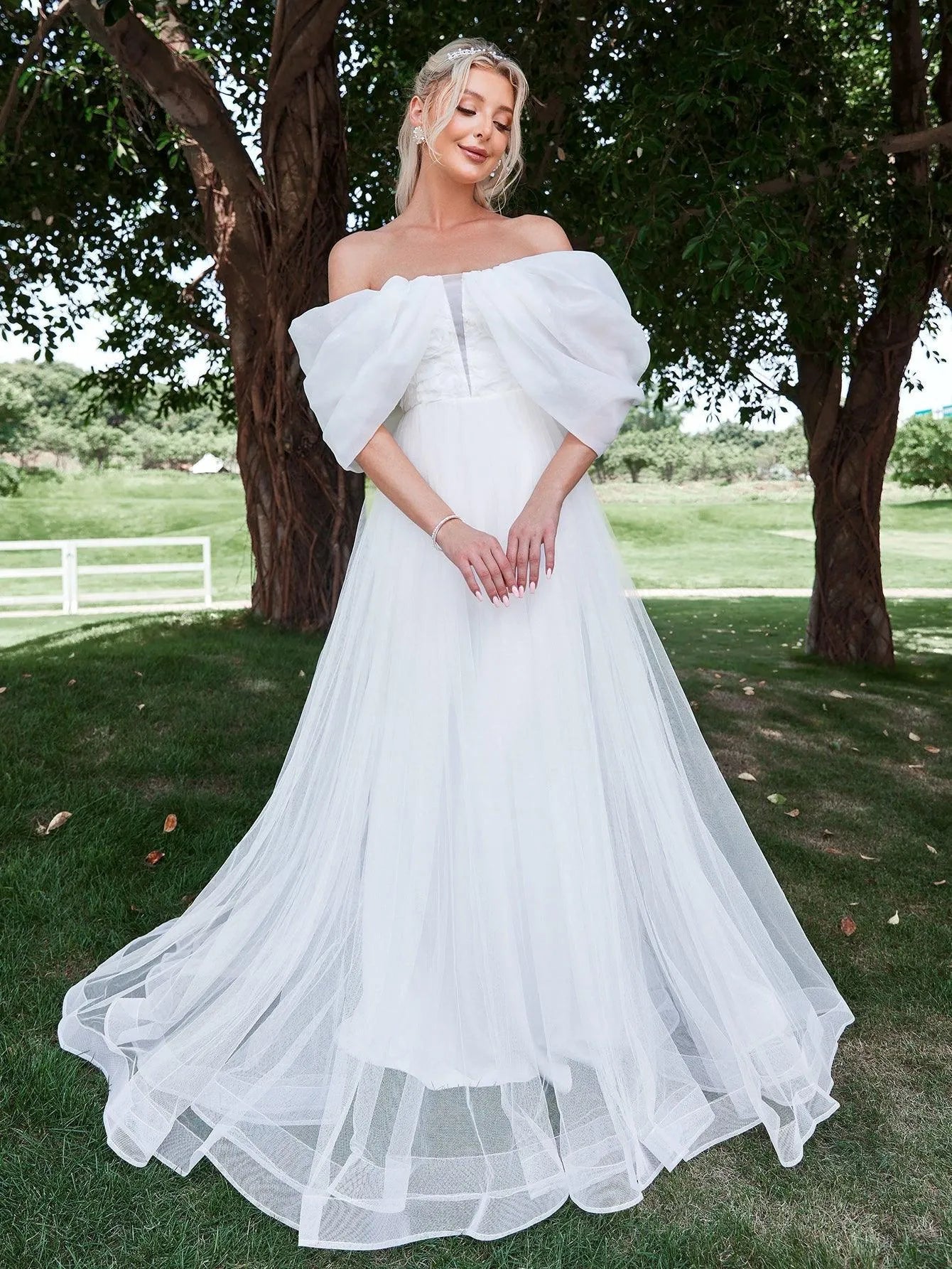 Floral Applique Off Shoulder Mesh Wedding Dress - Elonnashop