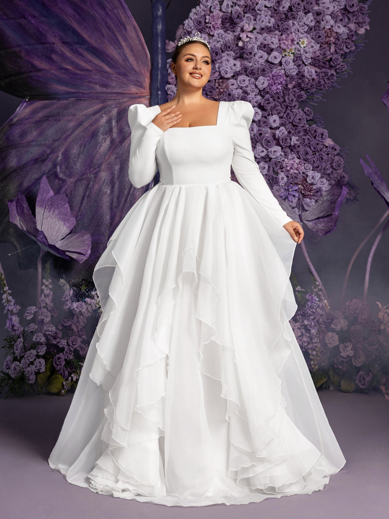 Elegant Square Collar Layered Ruffle Hem Wedding Dress