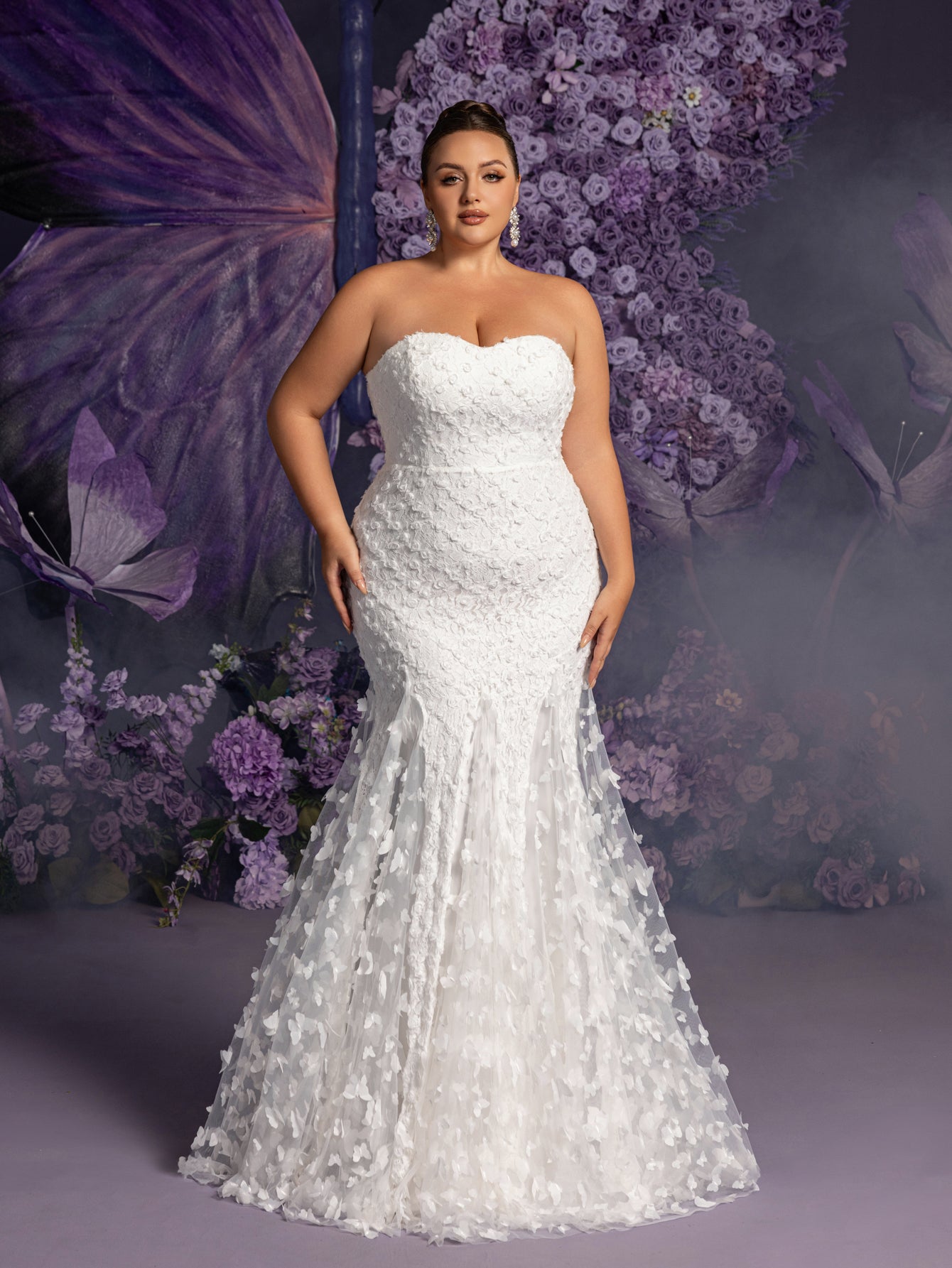 Plus Gorgeous Strapless  Applique Detail Mermaid Hem Lace Tulle Wedding Dress