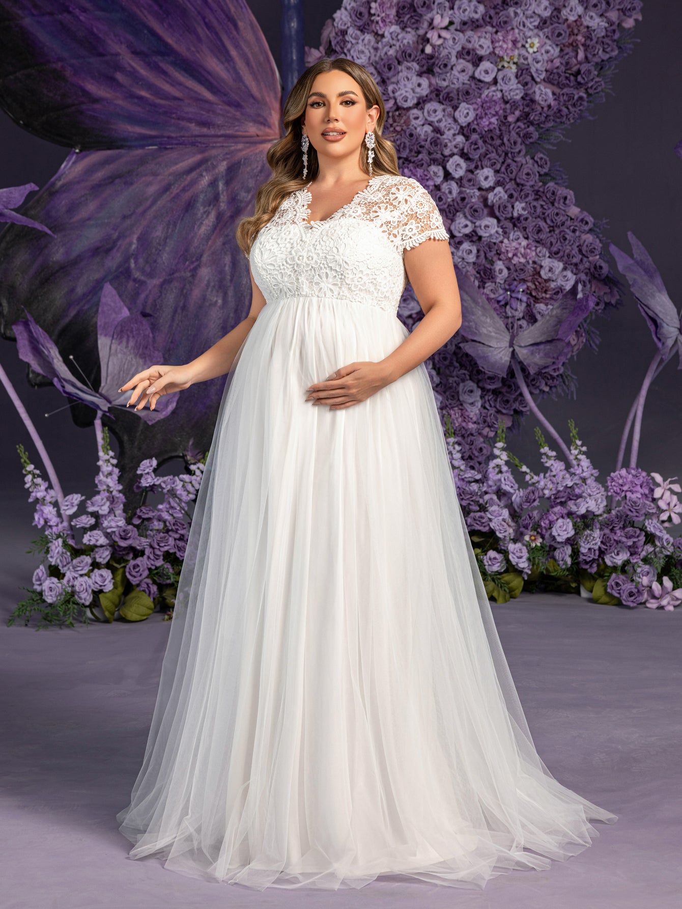 Plus Maternity  V Neck Short Sleeves Lace Bodice Contrast Tulle Formal Dress