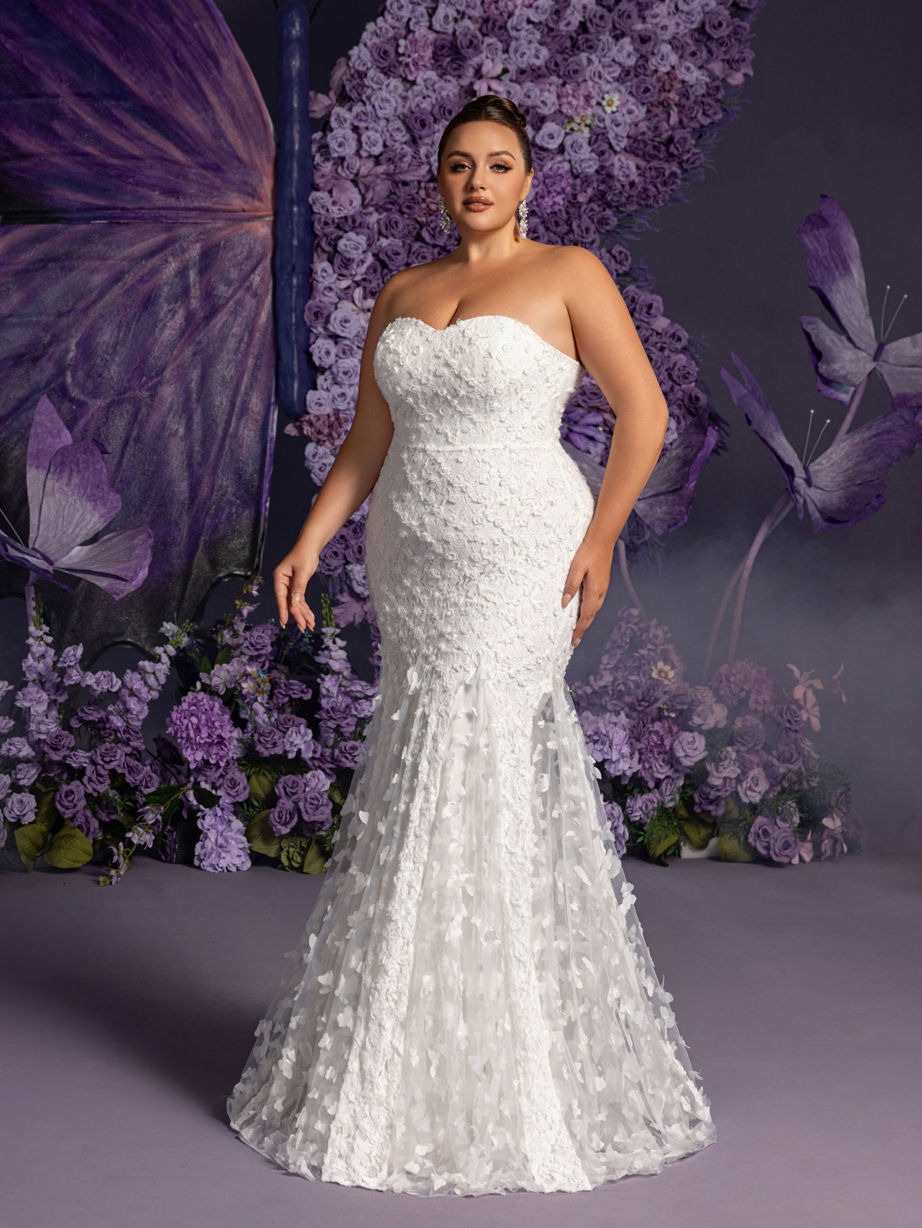 Plus Gorgeous Strapless  Applique Detail Mermaid Hem Lace Tulle Wedding Dress