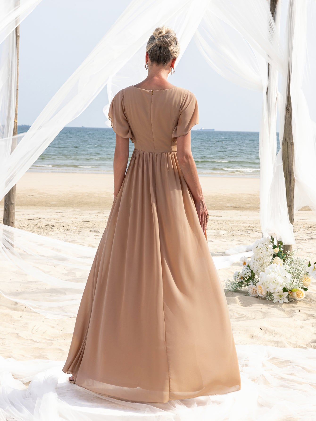 Womens' Chiffon Evening Gown with Floral Appliqué Detailing – Elegant Boat Neck & Cinched Waist Formal Dress for Mothers of the Bride
