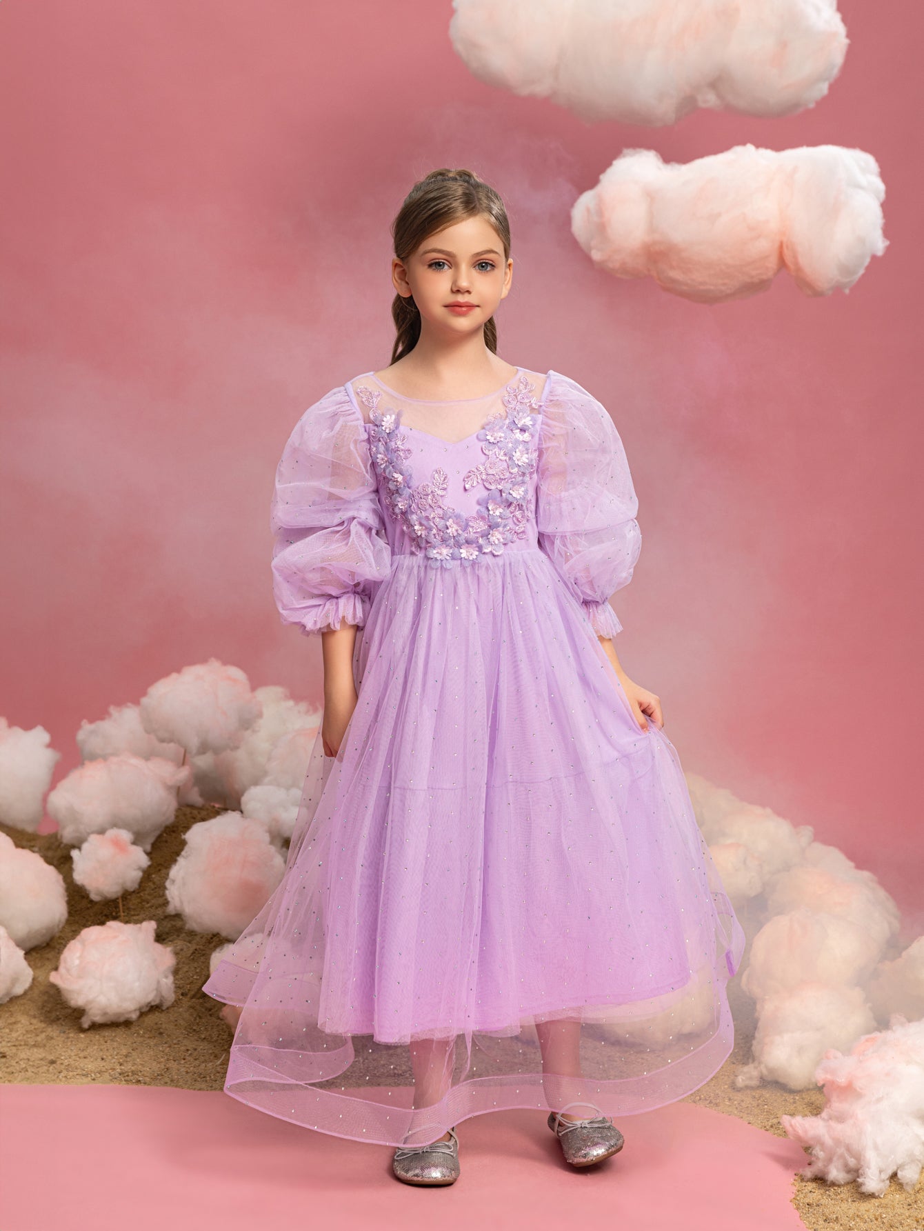 Tween-Mädchen-Abschlussballkleid aus Netzstoff mit Applikationsdetails und Puffärmeln 