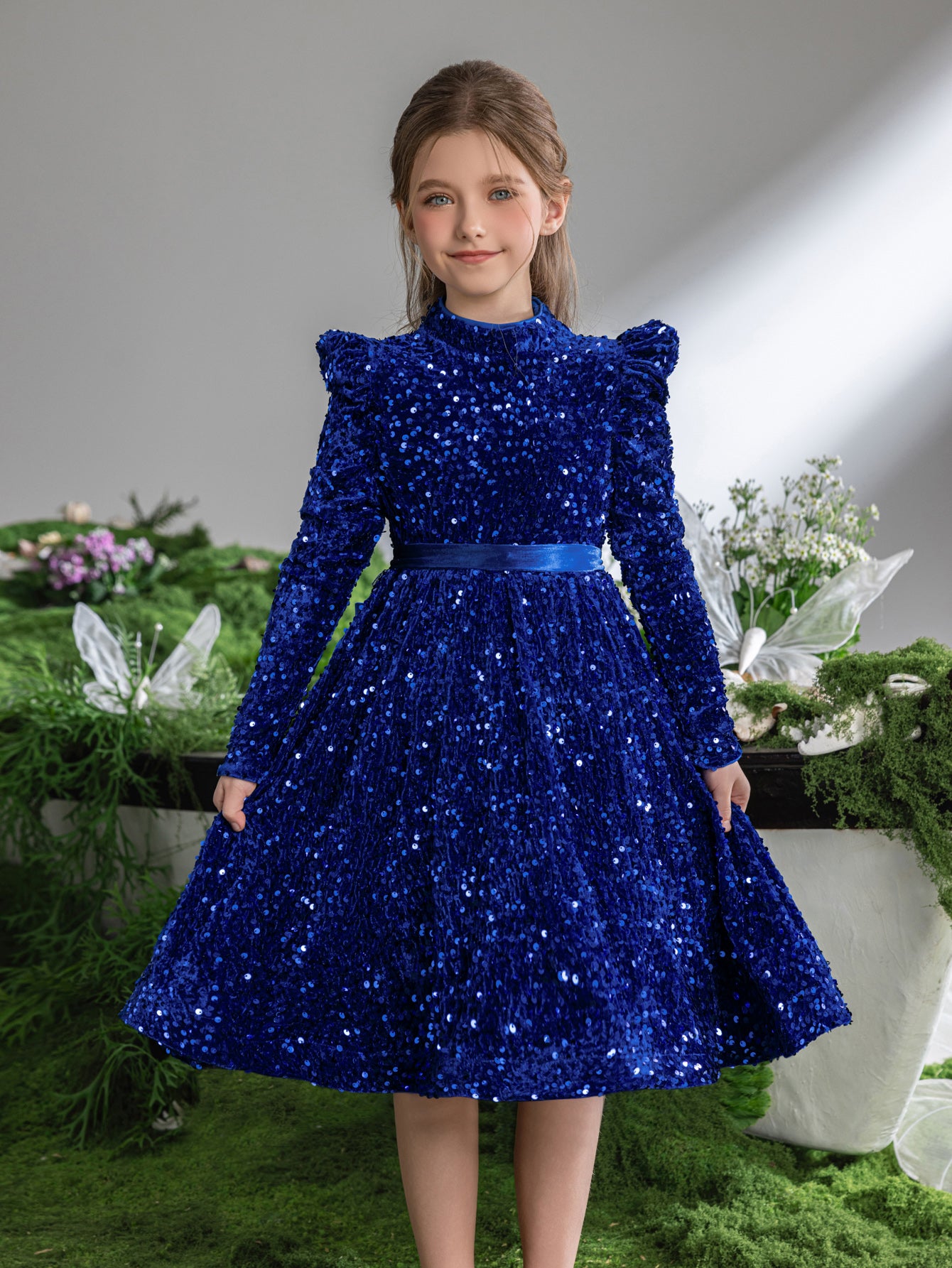 Tween-Mädchenkleid mit Stehkragen und Gigotärmeln und Pailletten in A-Linie 