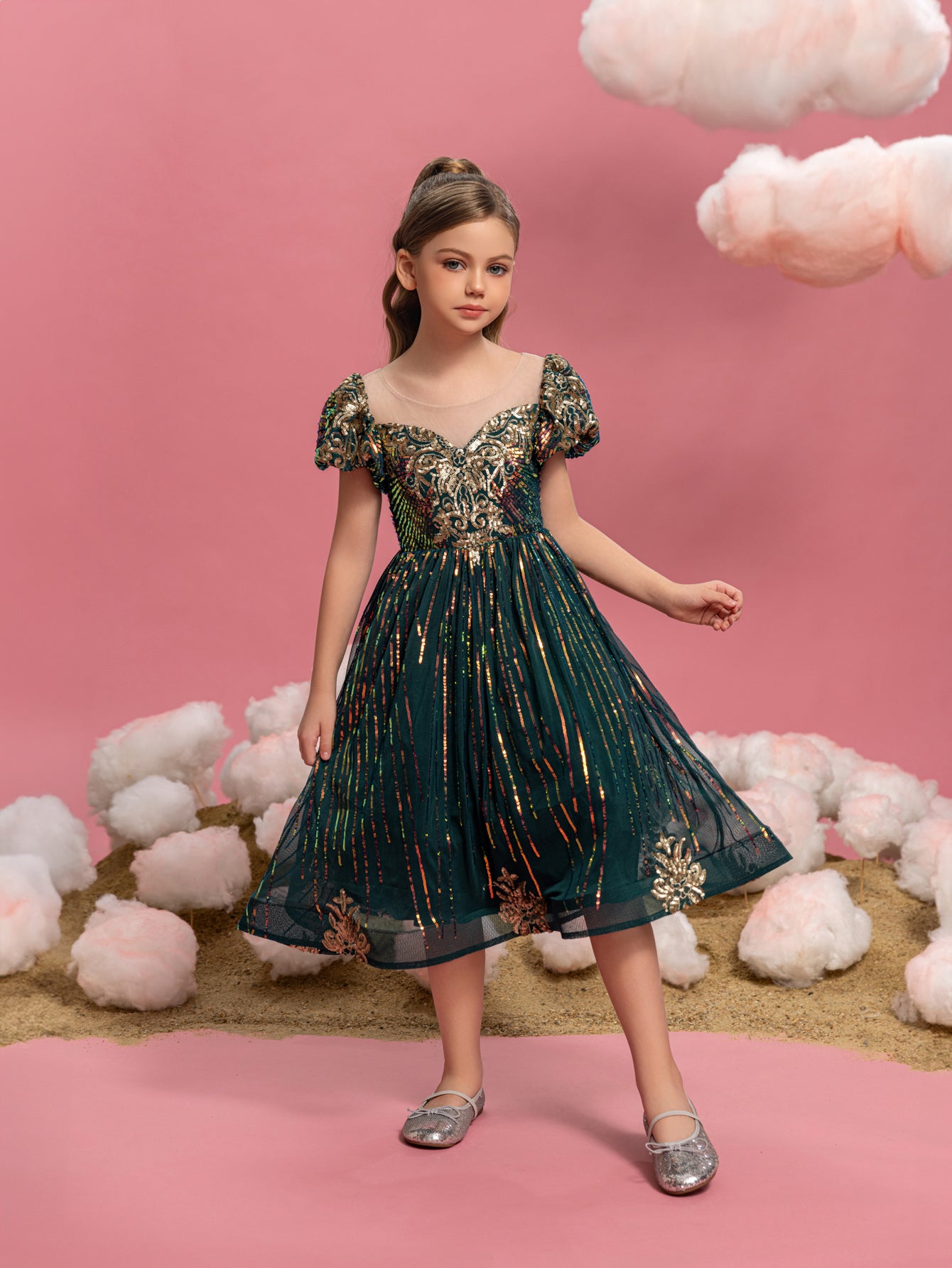 Tween-Mädchen-Partykleid mit Puffärmeln und grafischen Pailletten 