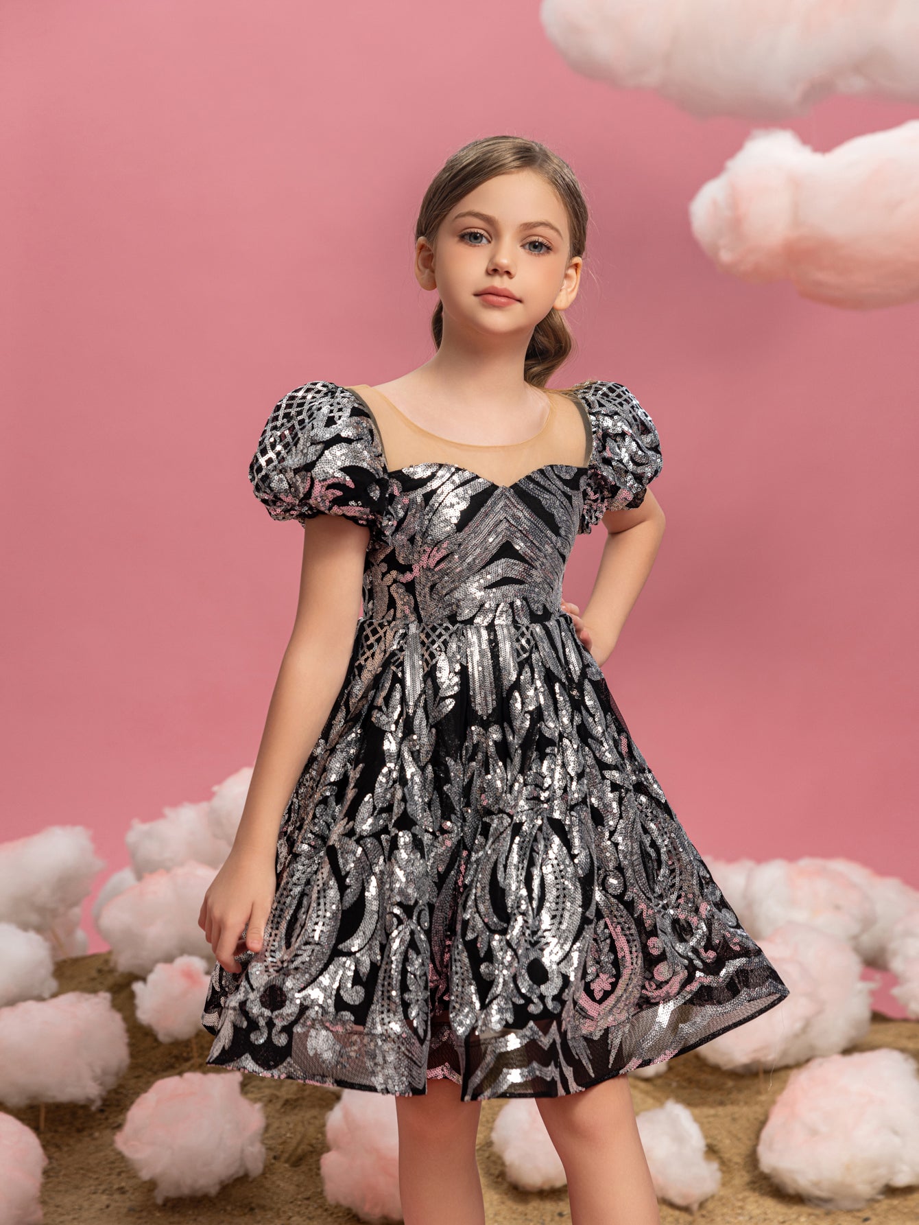 Tween Mädchen-Partykleid mit Puffärmeln und kontrastierendem Netzstoff und Pailletten 