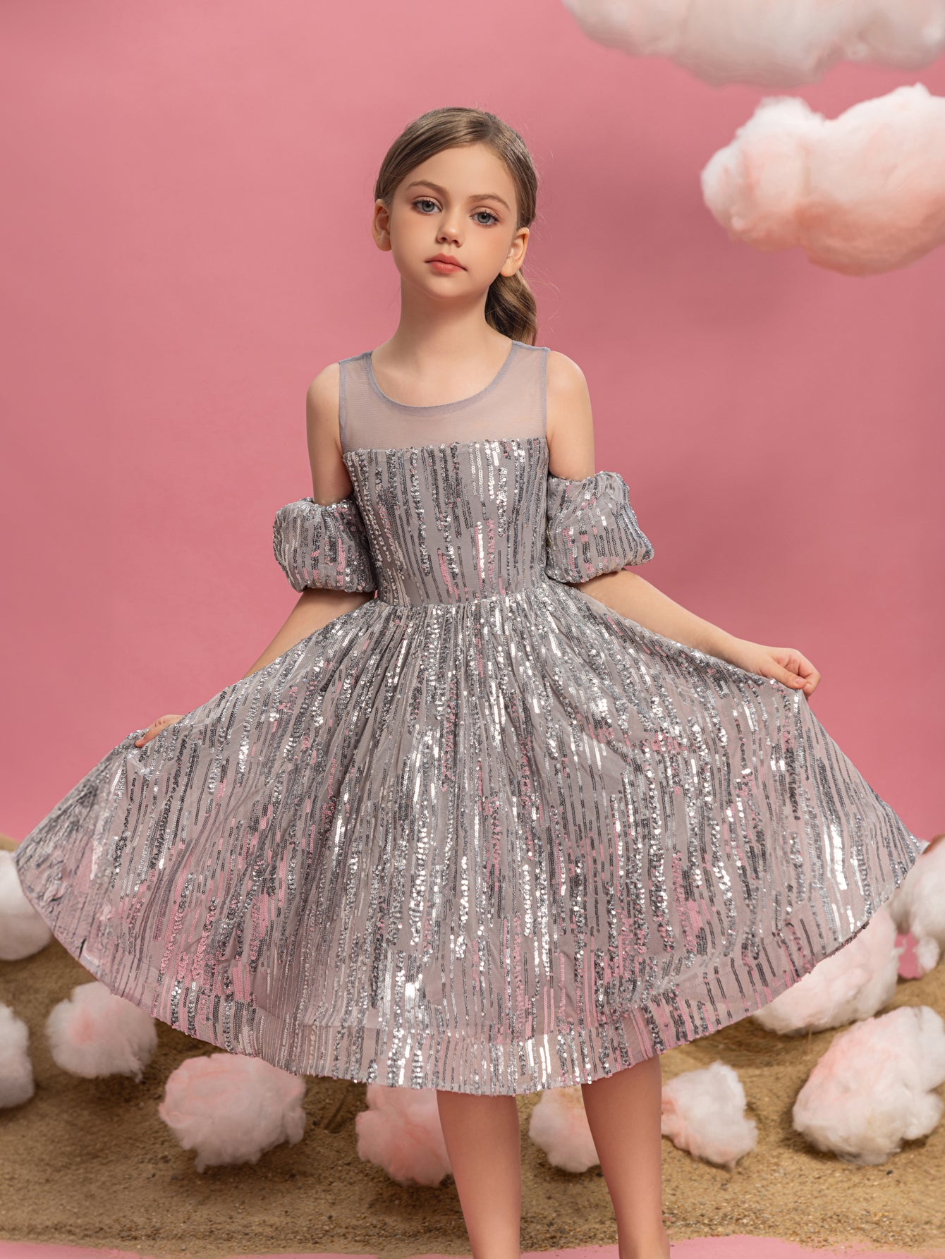 Tween Mädchen-Partykleid mit Puffärmeln und kontrastierendem Netzstoff und Pailletten 