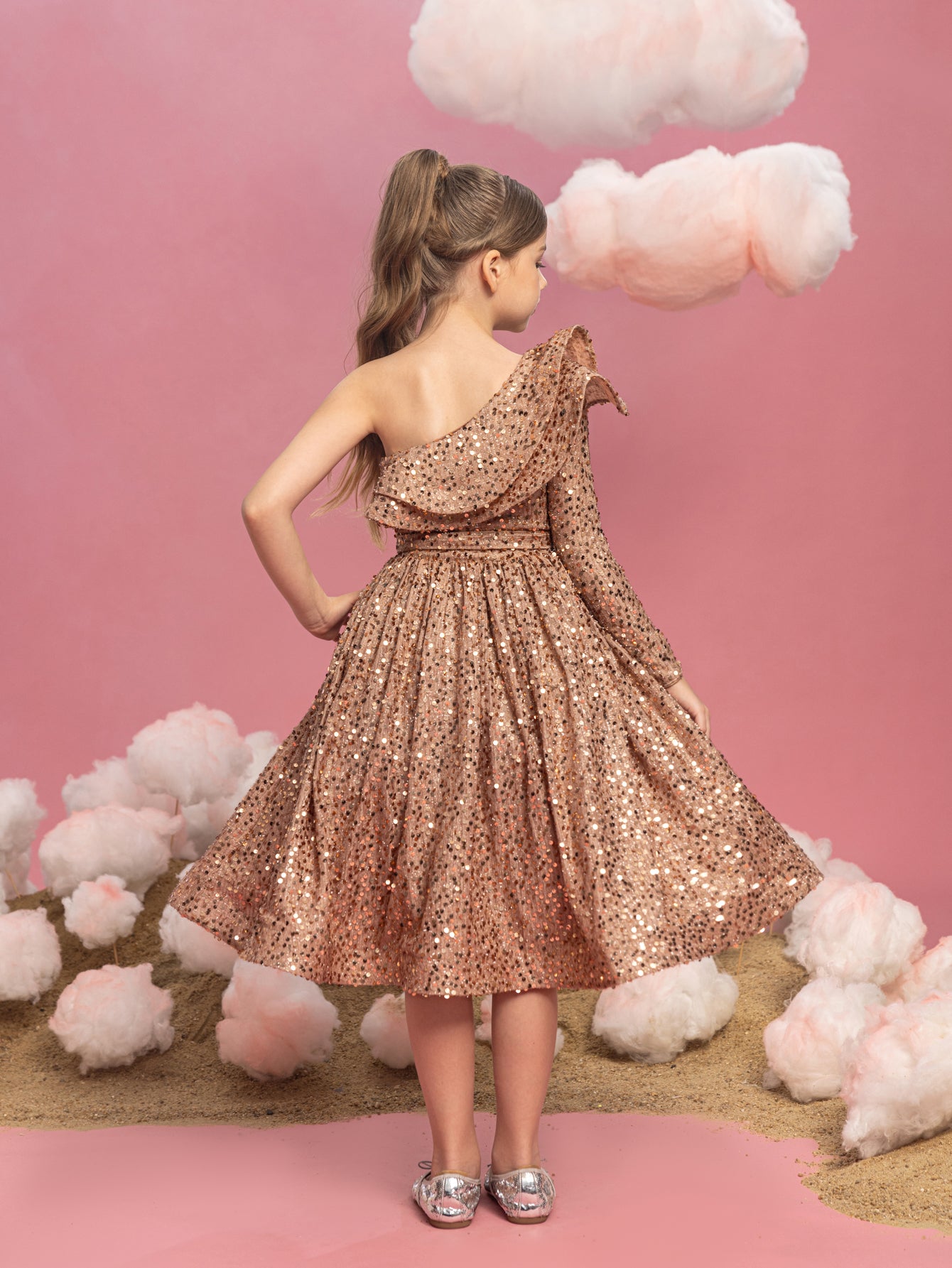 Tween Mädchen-Partykleid mit einschultriger Lage, Rüschenbesatz und Pailletten 