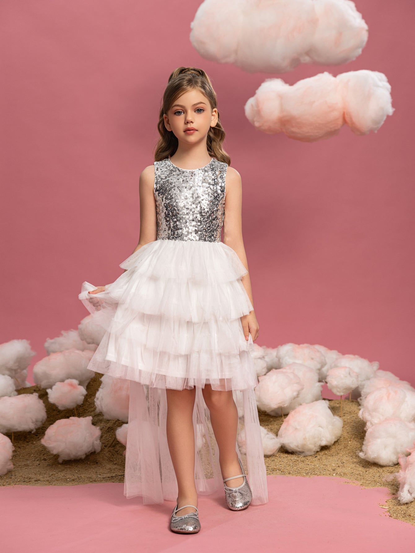 Tween-Mädchen-Partykleid mit mehrlagigem Netzstoff und Paillettensaum