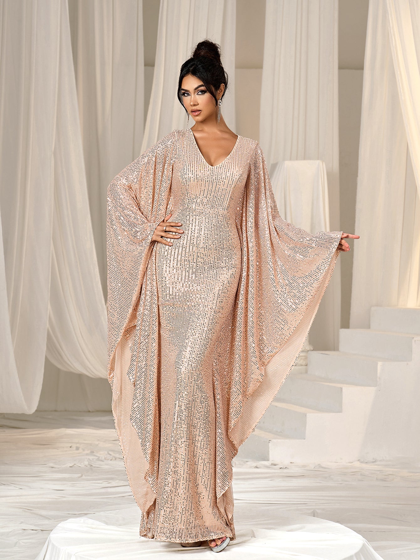 Elegant Plunging Neck Batwing Sleeves Mermaid Hem Sequin Formal Party Dress