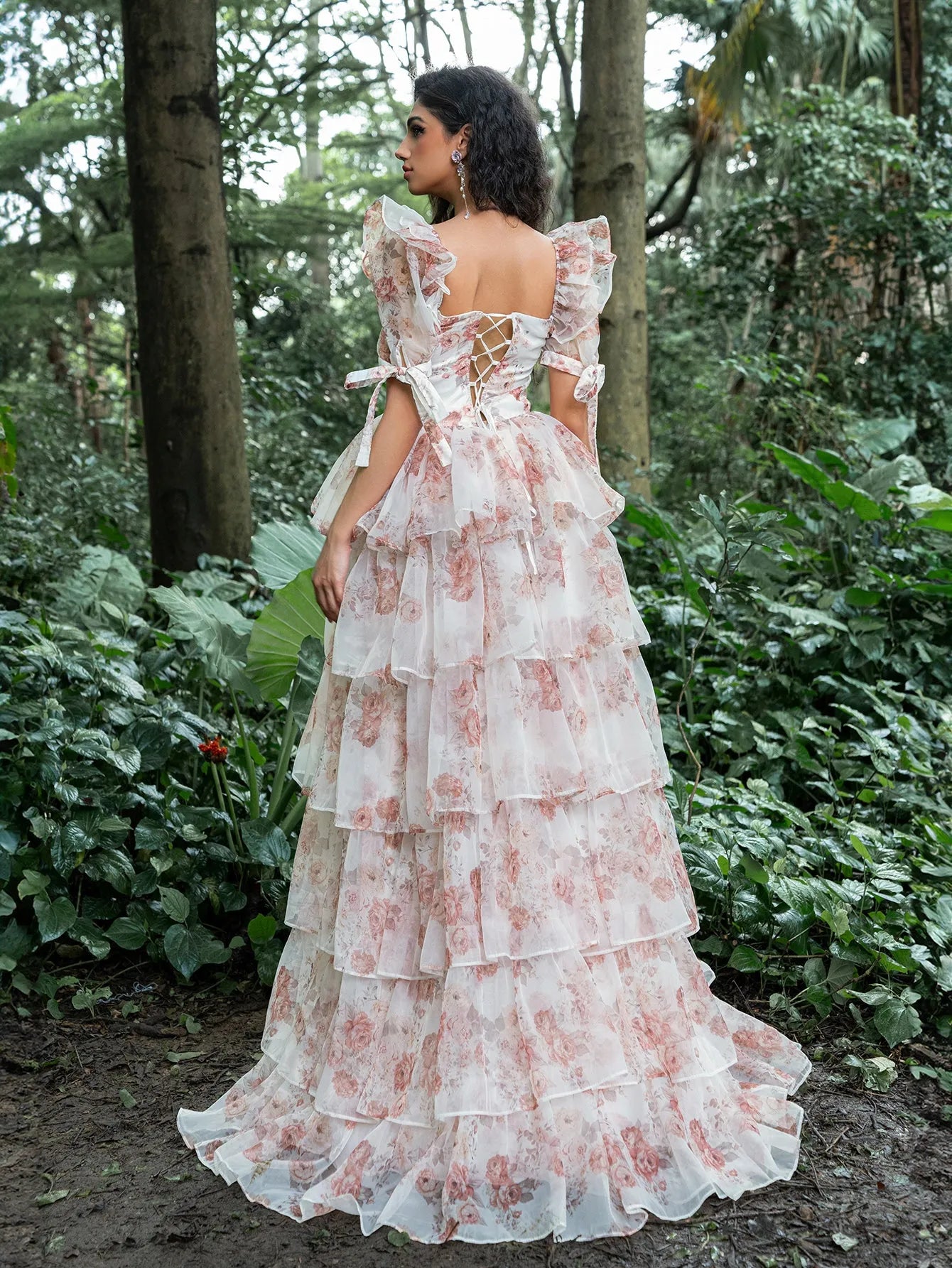 Elegant Ruffle Trim Sweetheart Neck Layered Floral Organza Prom Dress