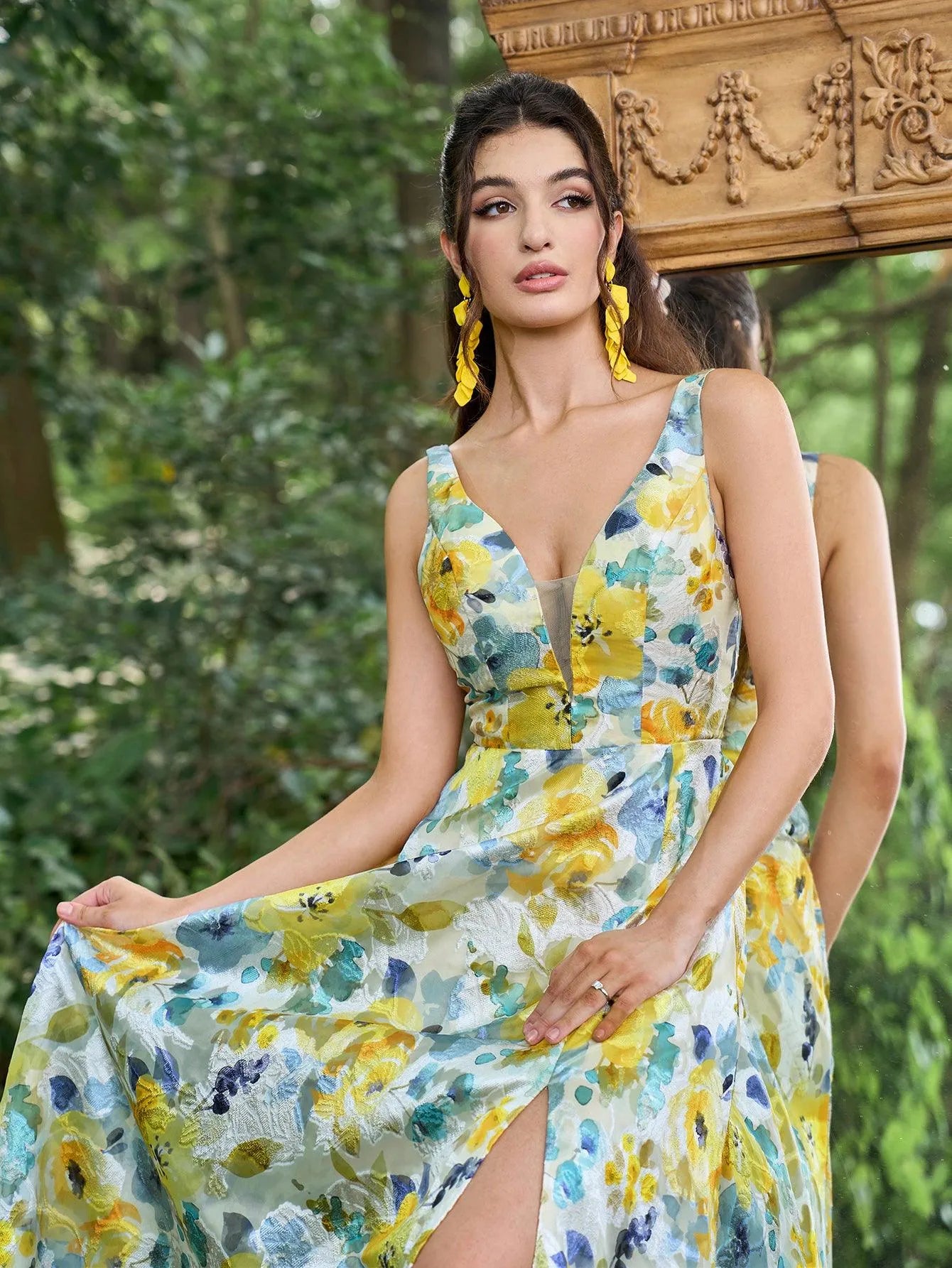 Elegant Plunging Neck Backless Floral Jacquard Split Prom Dress - Elonnashop