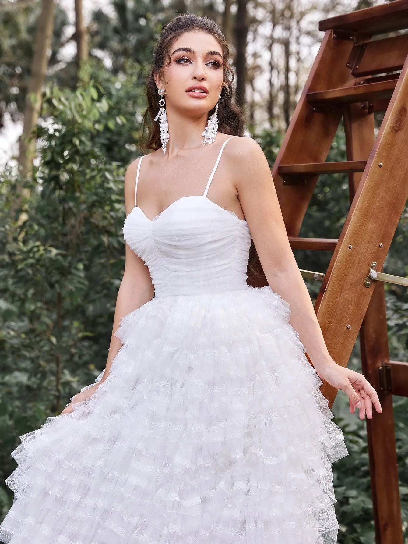 Gorgeous Lace Up Back Cascading Ruffle Hem Slip Wedding Dress - Elonnashop