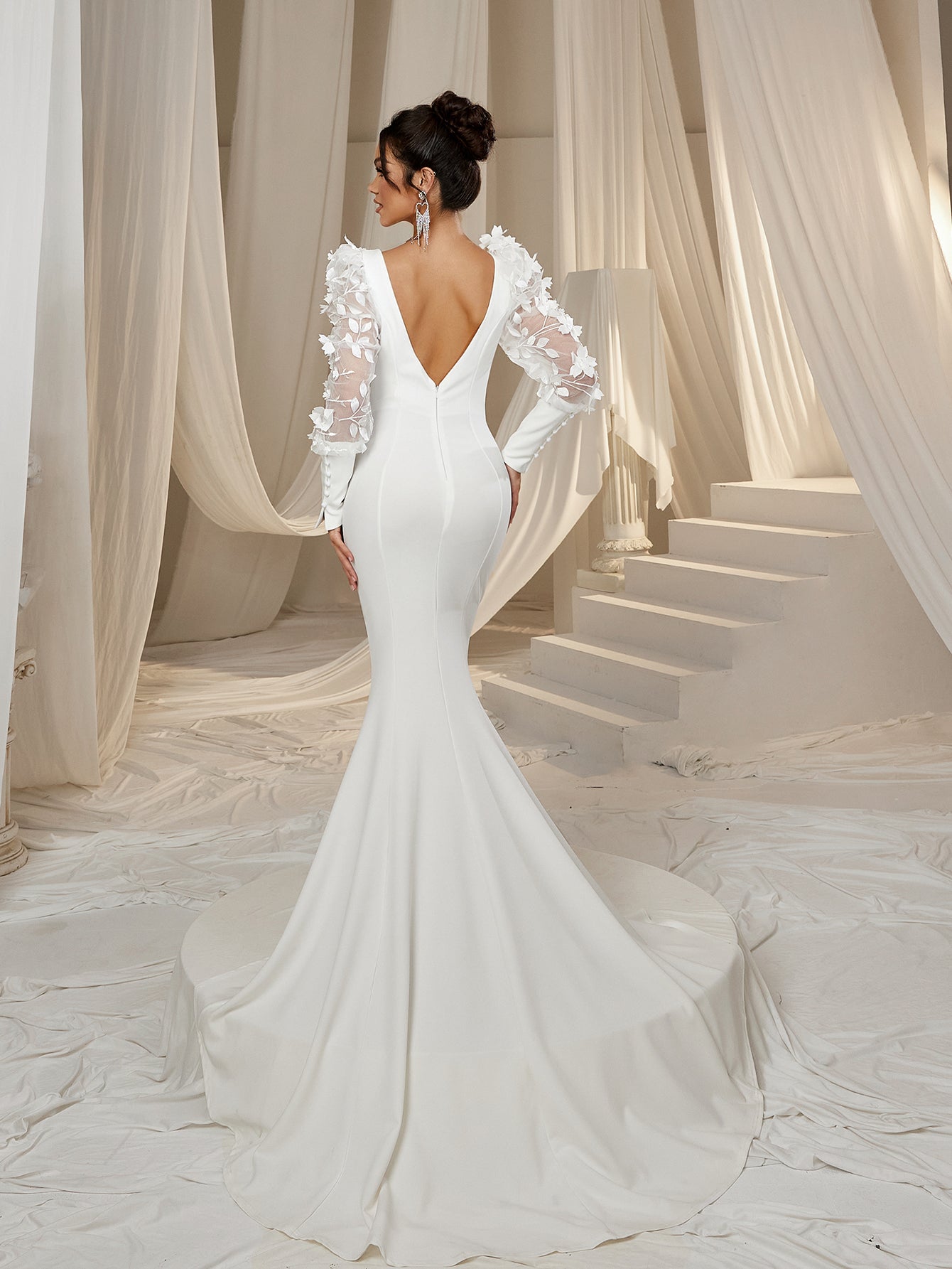 Elegant Backless Applique Bishop Sleeves Mermaid Hem Evening Dress Wedding Dress