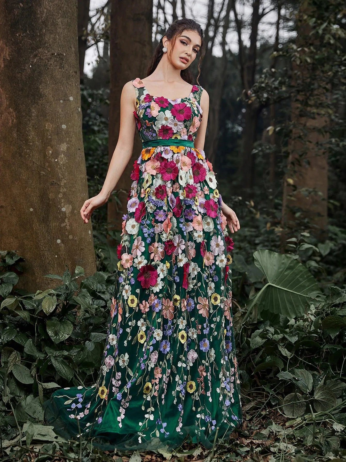 Gorgeous Square Collar Floral Embroidered Evening Dress - Elonnashop