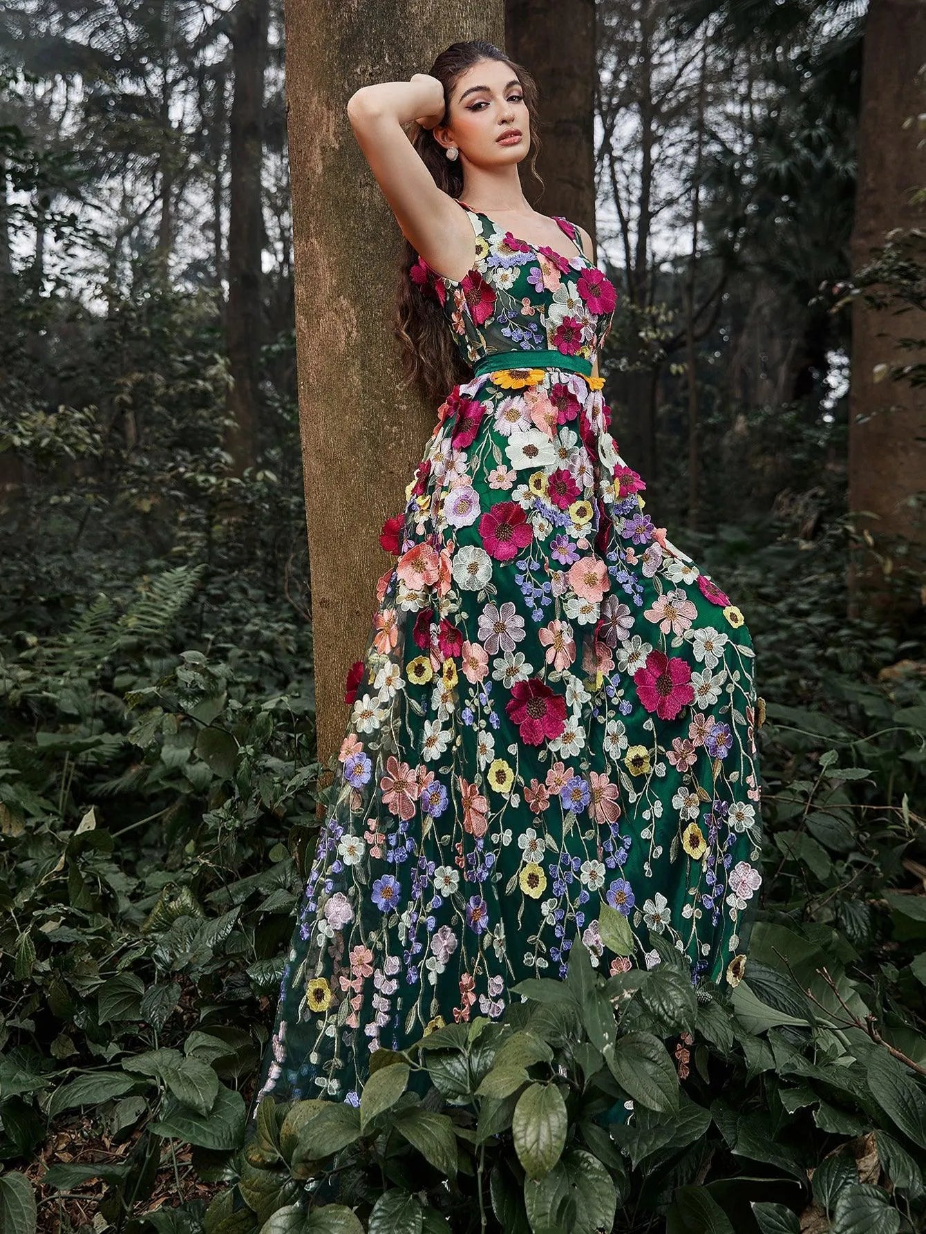 Gorgeous Square Collar Floral Embroidered Evening Dress - Elonnashop