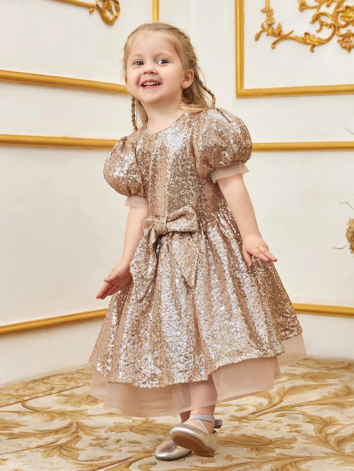 Young Girls' Cute Bow Front Puff Sleeve Sequin Party Dress