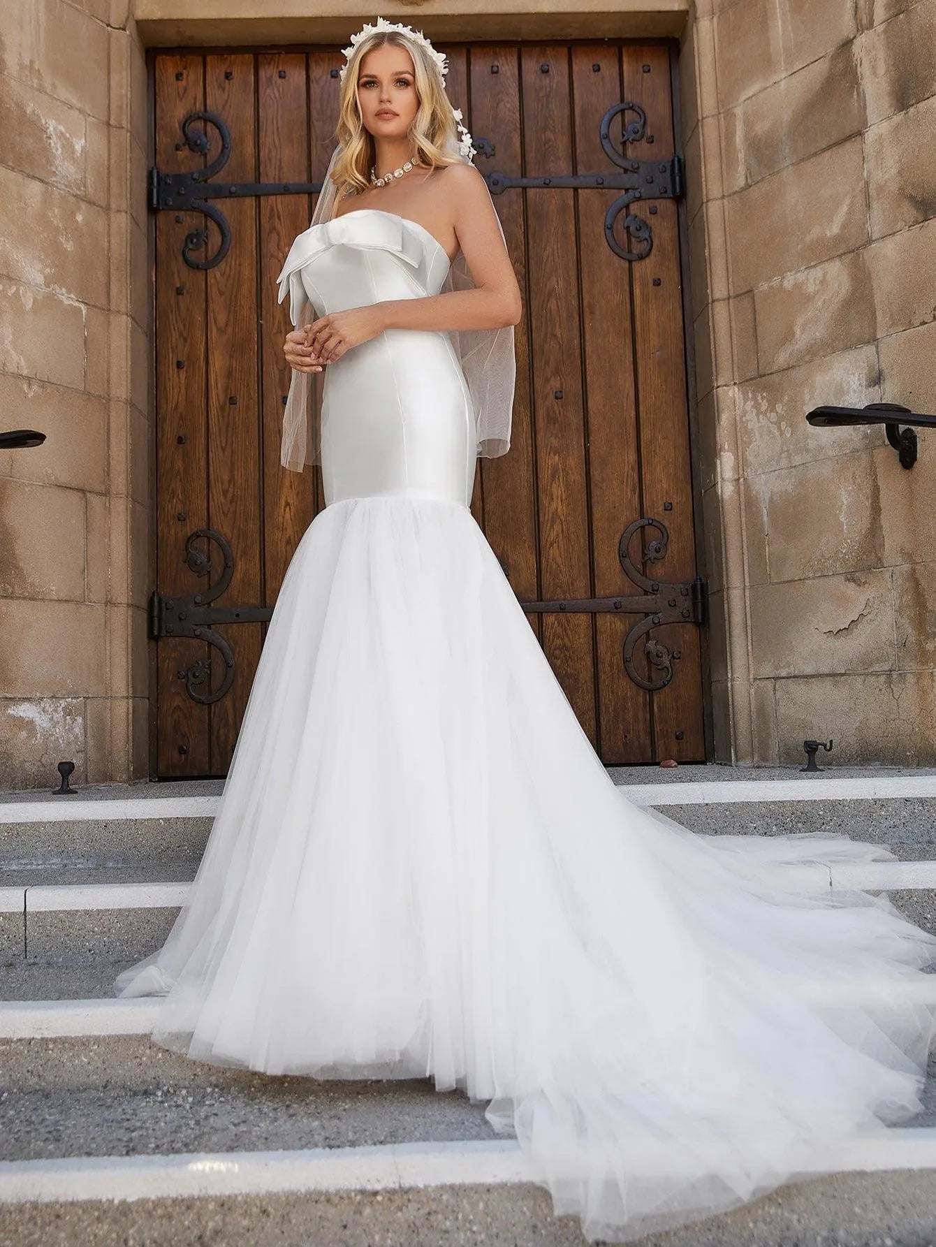 Bow Decor Mesh Mermaid Hem Satin Tube Wedding Dress - Elonnashop