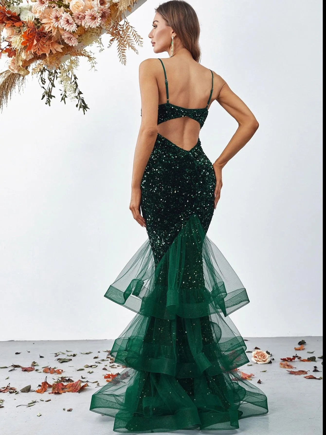 Spaghetti Strap Back Cut Out Sequin Mermaid Dress - Elonnashop