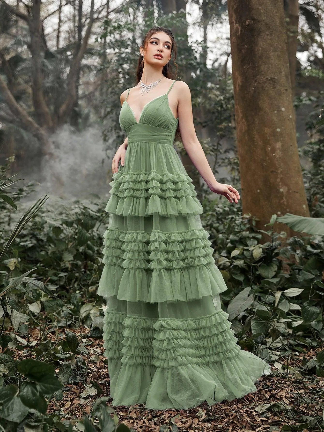 Gorgeous Plunging Neck Tiered Tulle Slip Prom Dress - Elonnashop