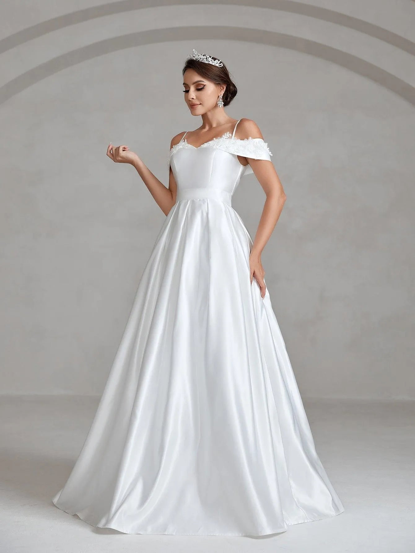 Floral Applique Cold Shoulder Satin Wedding Dresses - Elonnashop