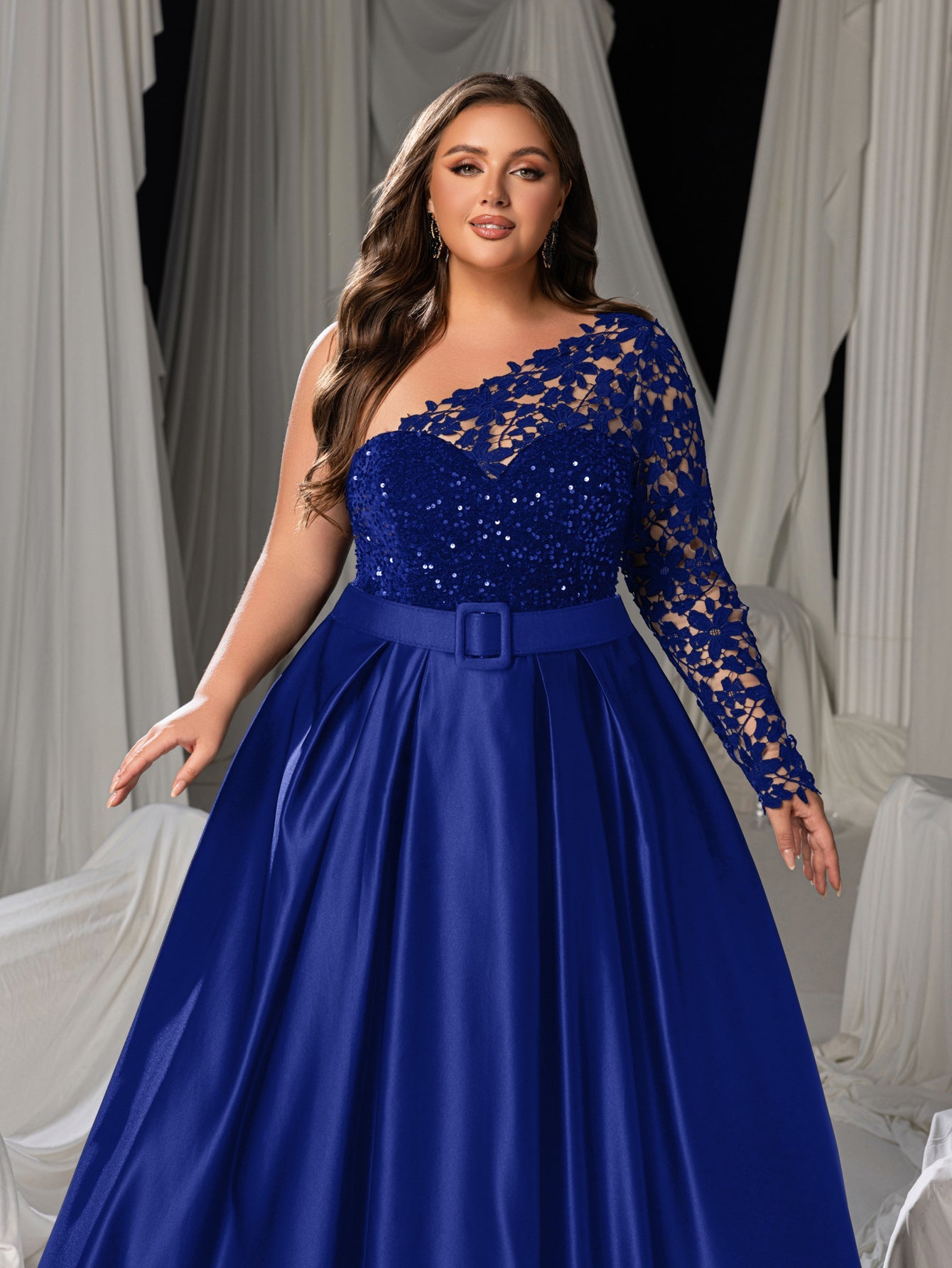 Plus Size Elegant Lace One-Shoulder Evening Gown - Formal Dress with Single Sleeve & Waist Belt